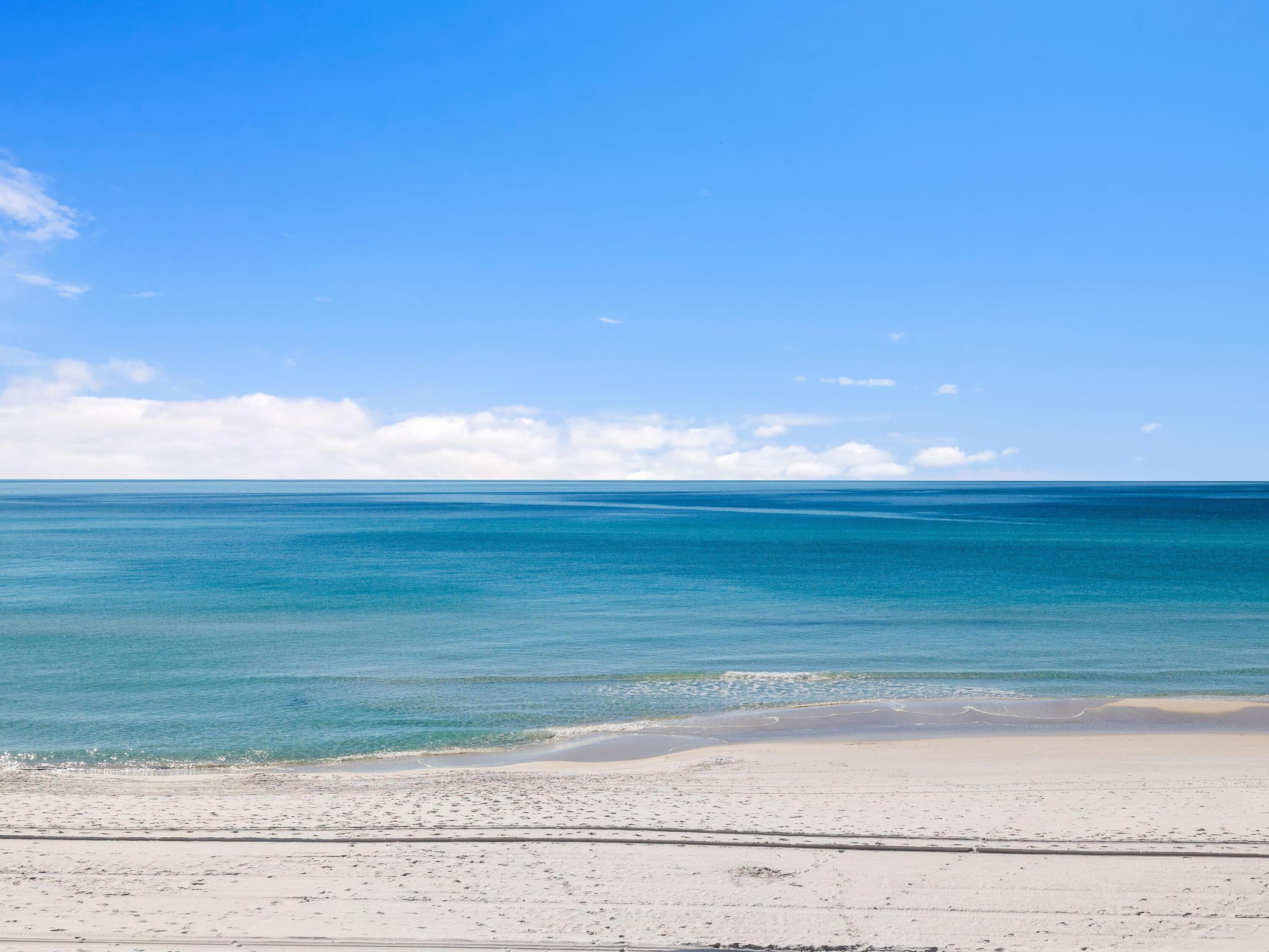 VILLA LAGO - Residential