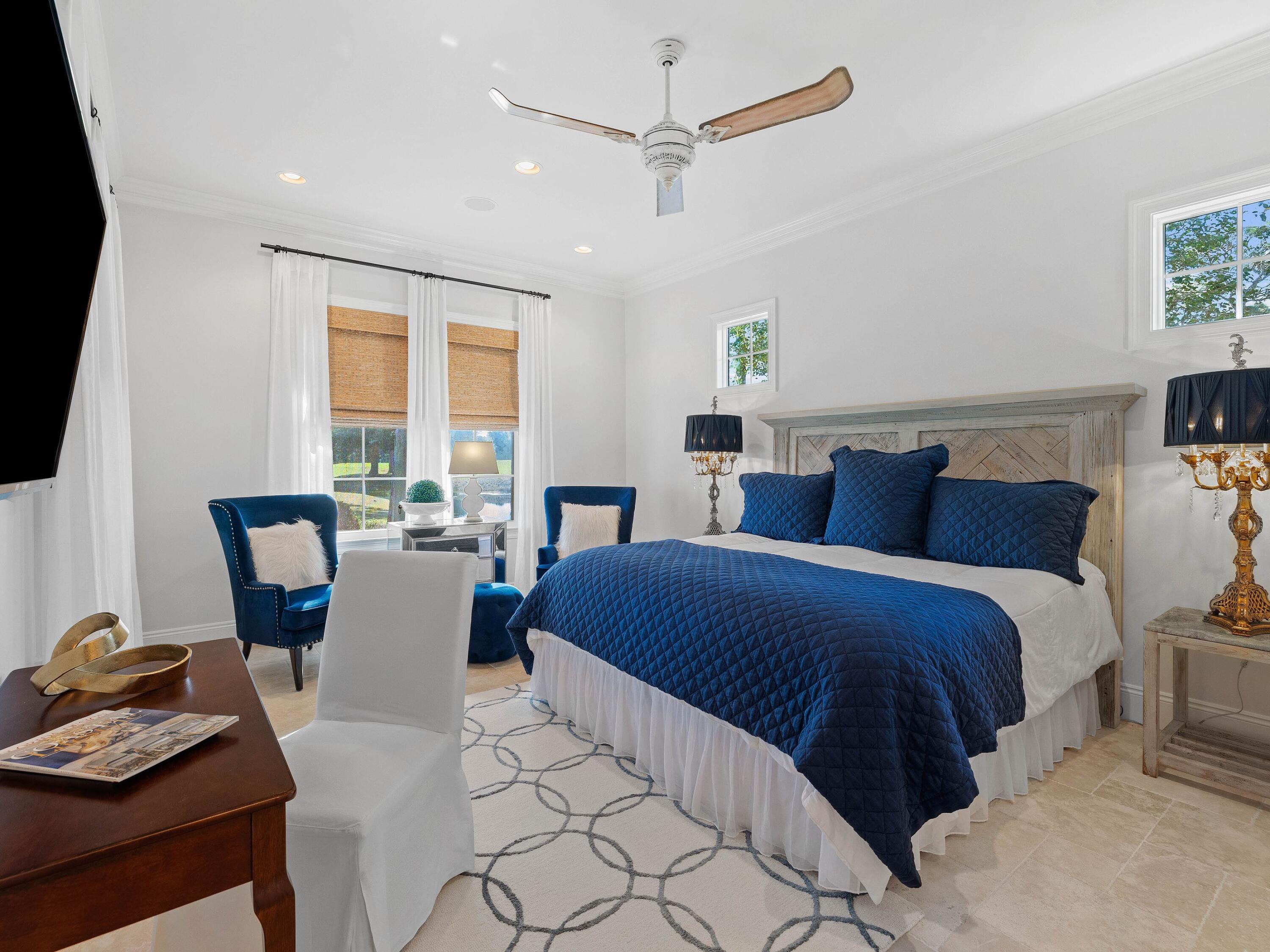 VILLA LAGO - Residential