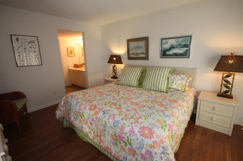 EL MATADOR CONDO - Residential