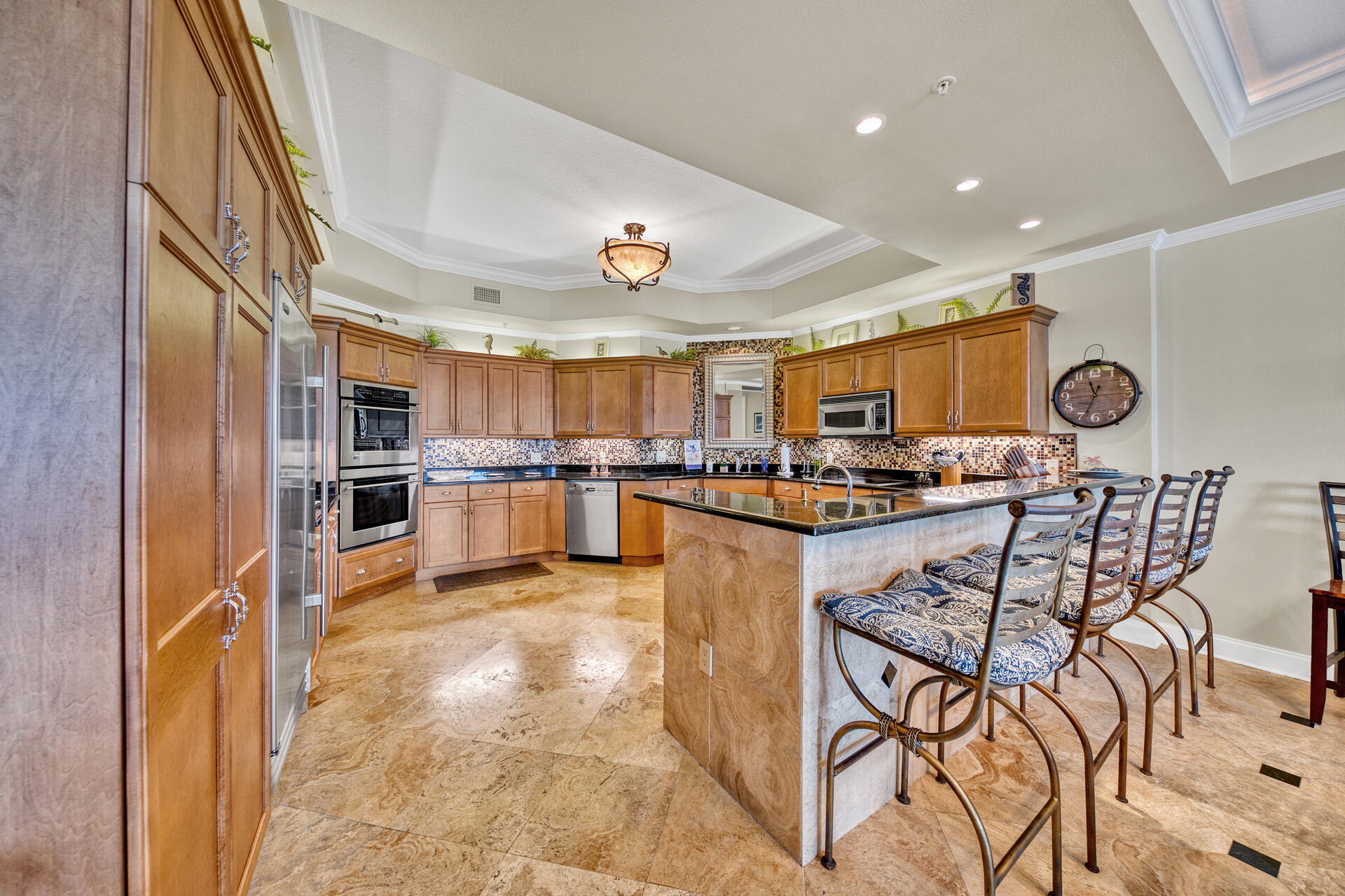 SIDES MORENO POINT WEST - Residential