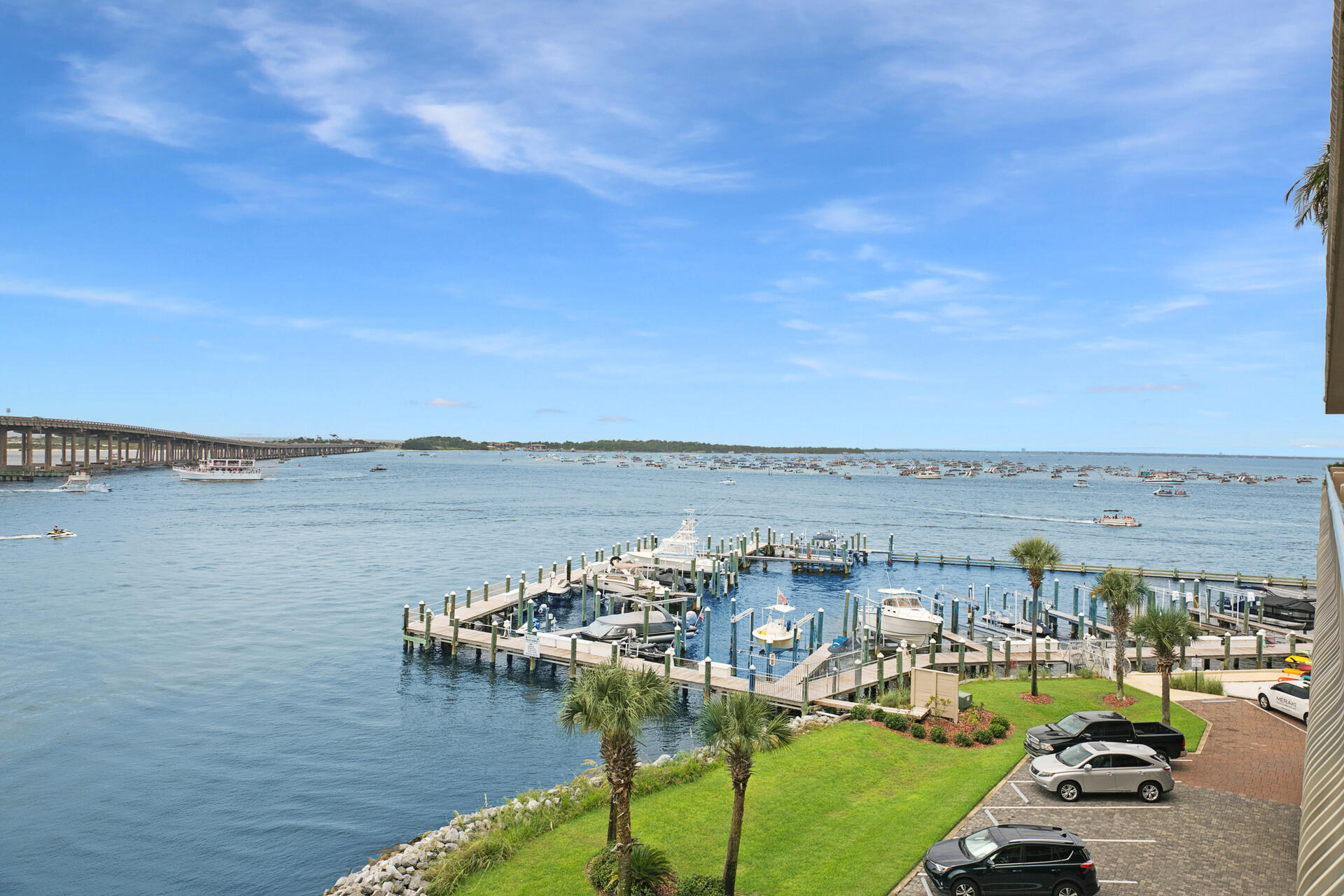 SIDES MORENO POINT WEST - Residential