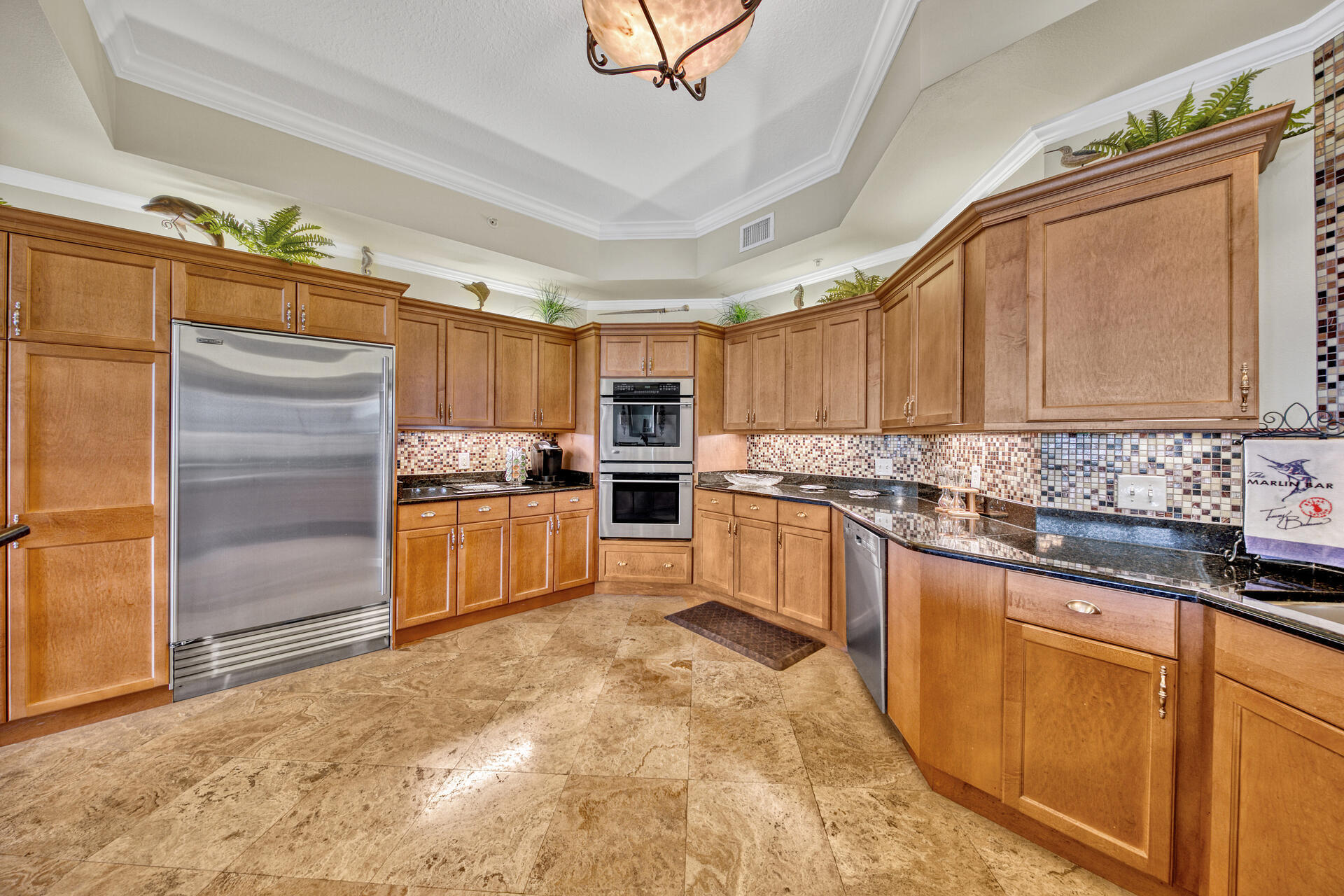 SIDES MORENO POINT WEST - Residential