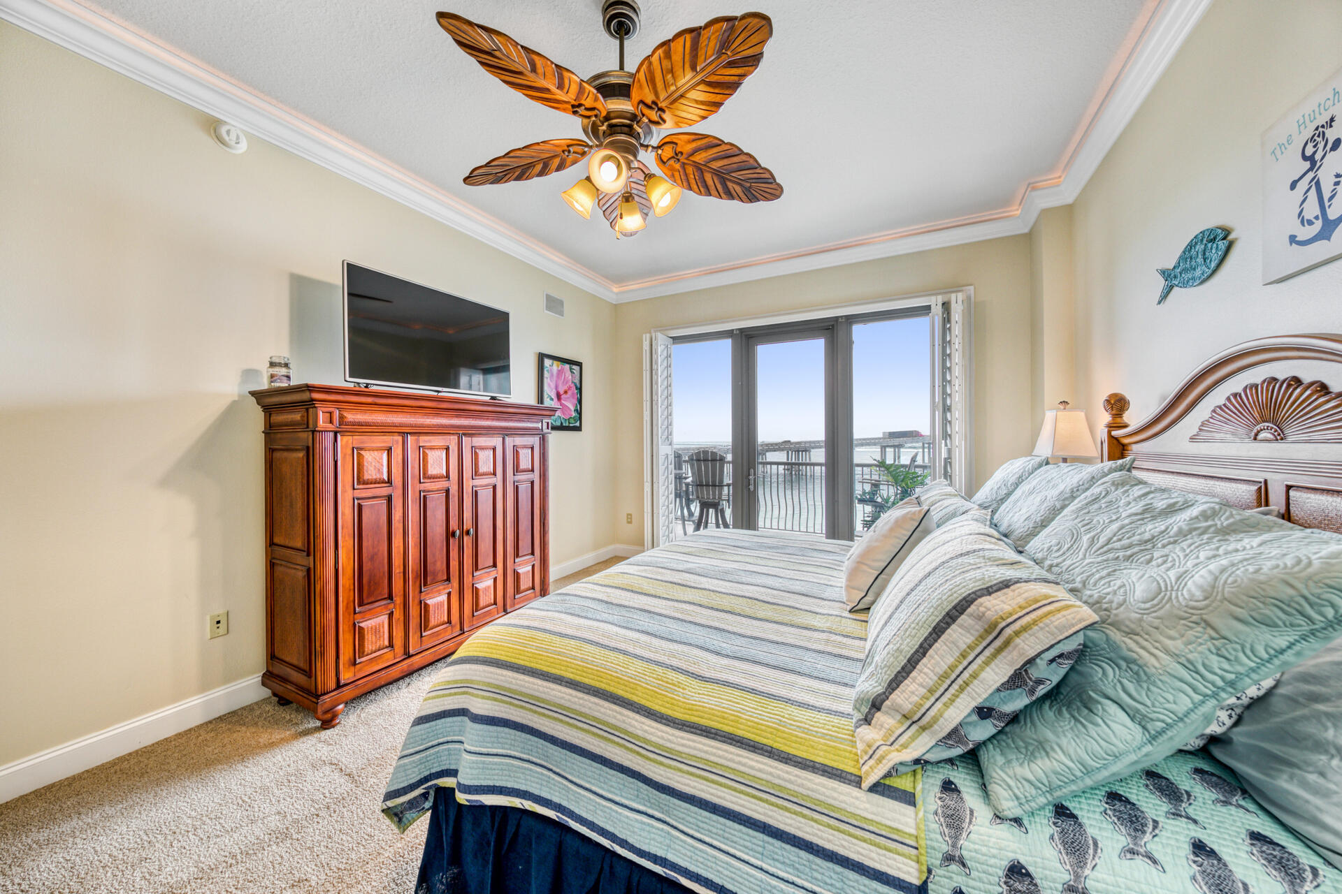 SIDES MORENO POINT WEST - Residential