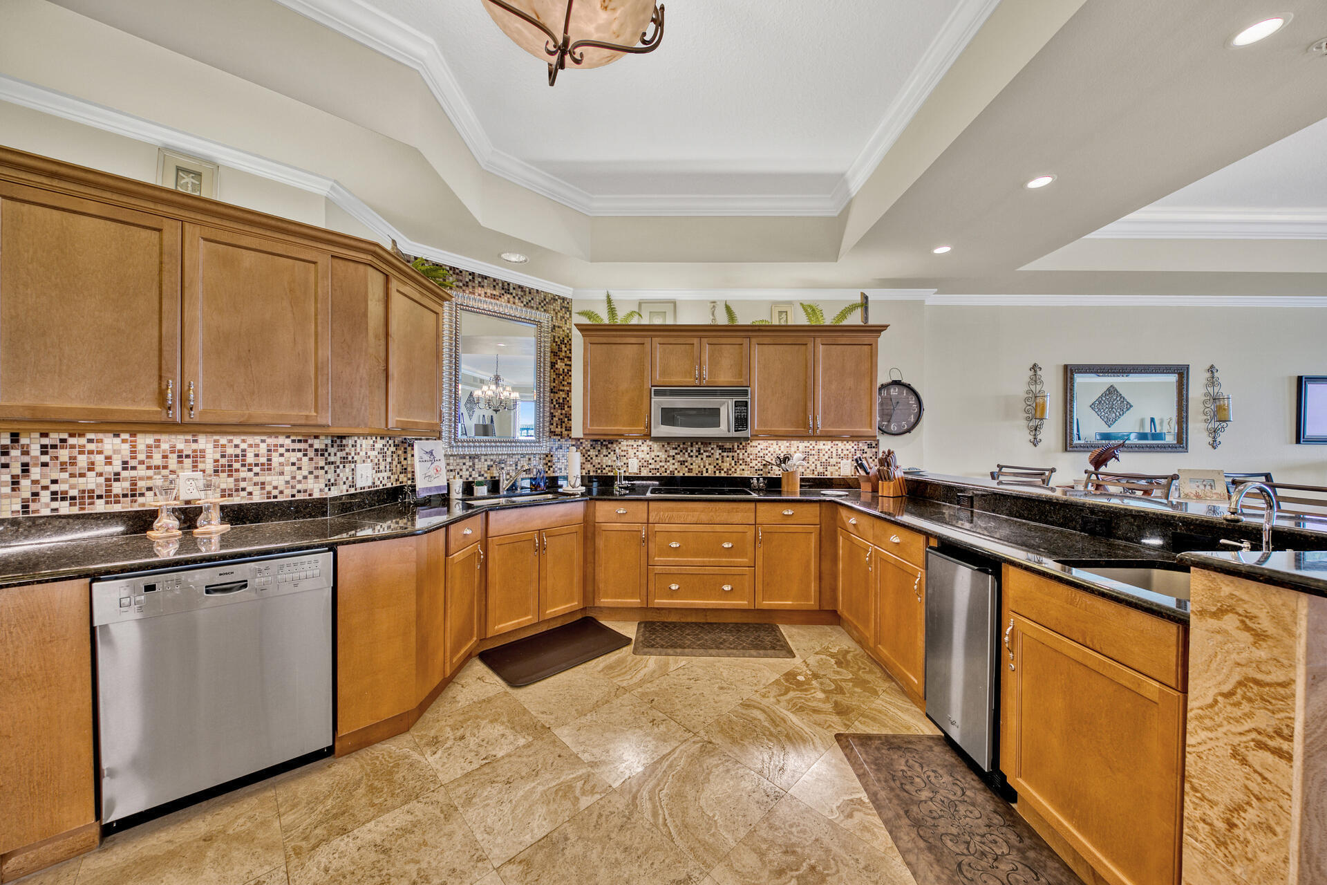 SIDES MORENO POINT WEST - Residential