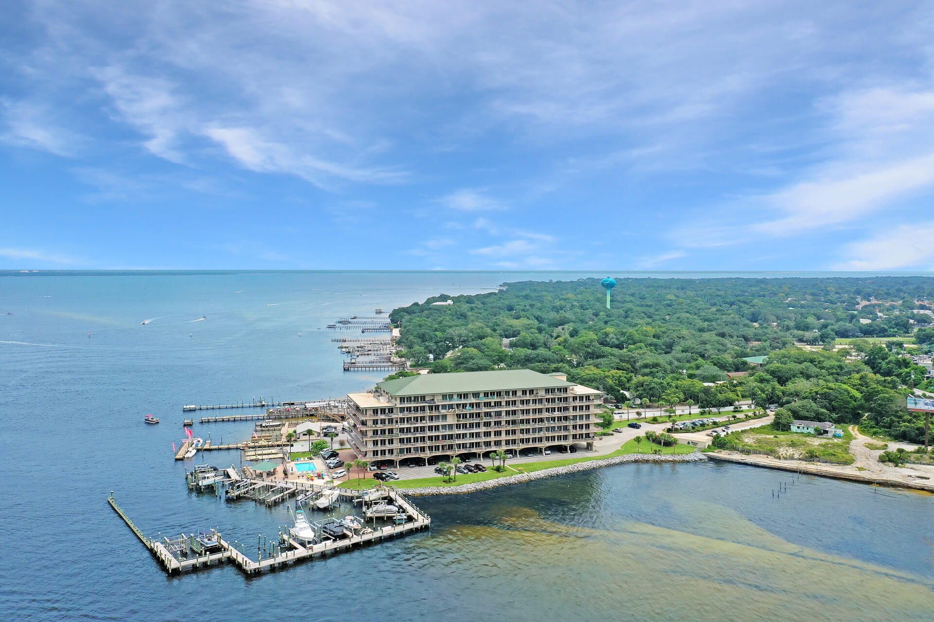 SIDES MORENO POINT WEST - Residential