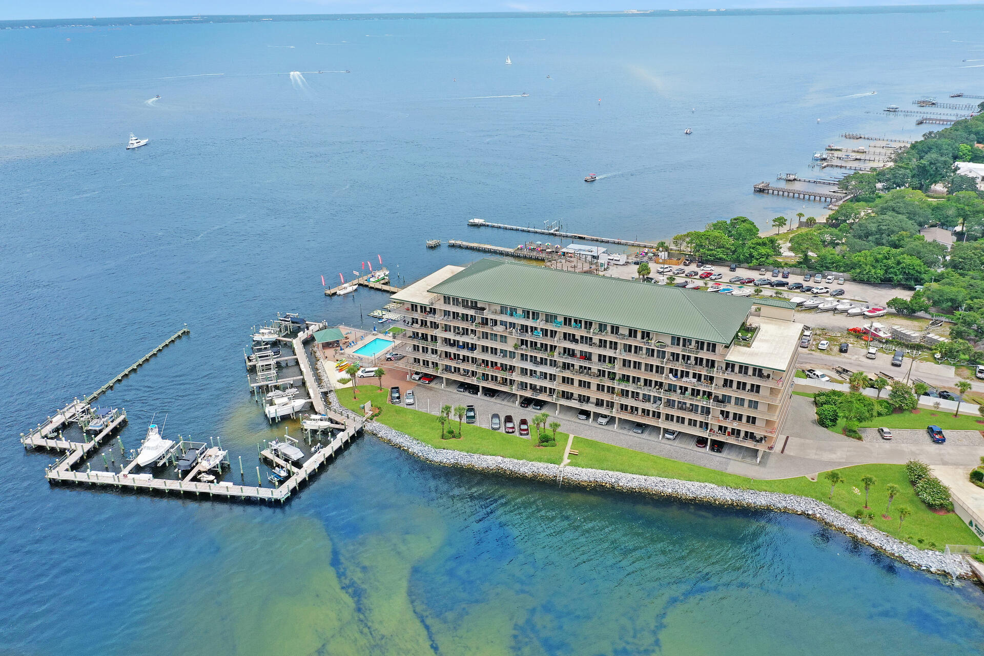 SIDES MORENO POINT WEST - Residential