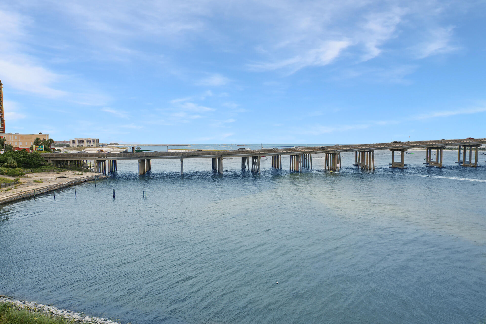 SIDES MORENO POINT WEST - Residential