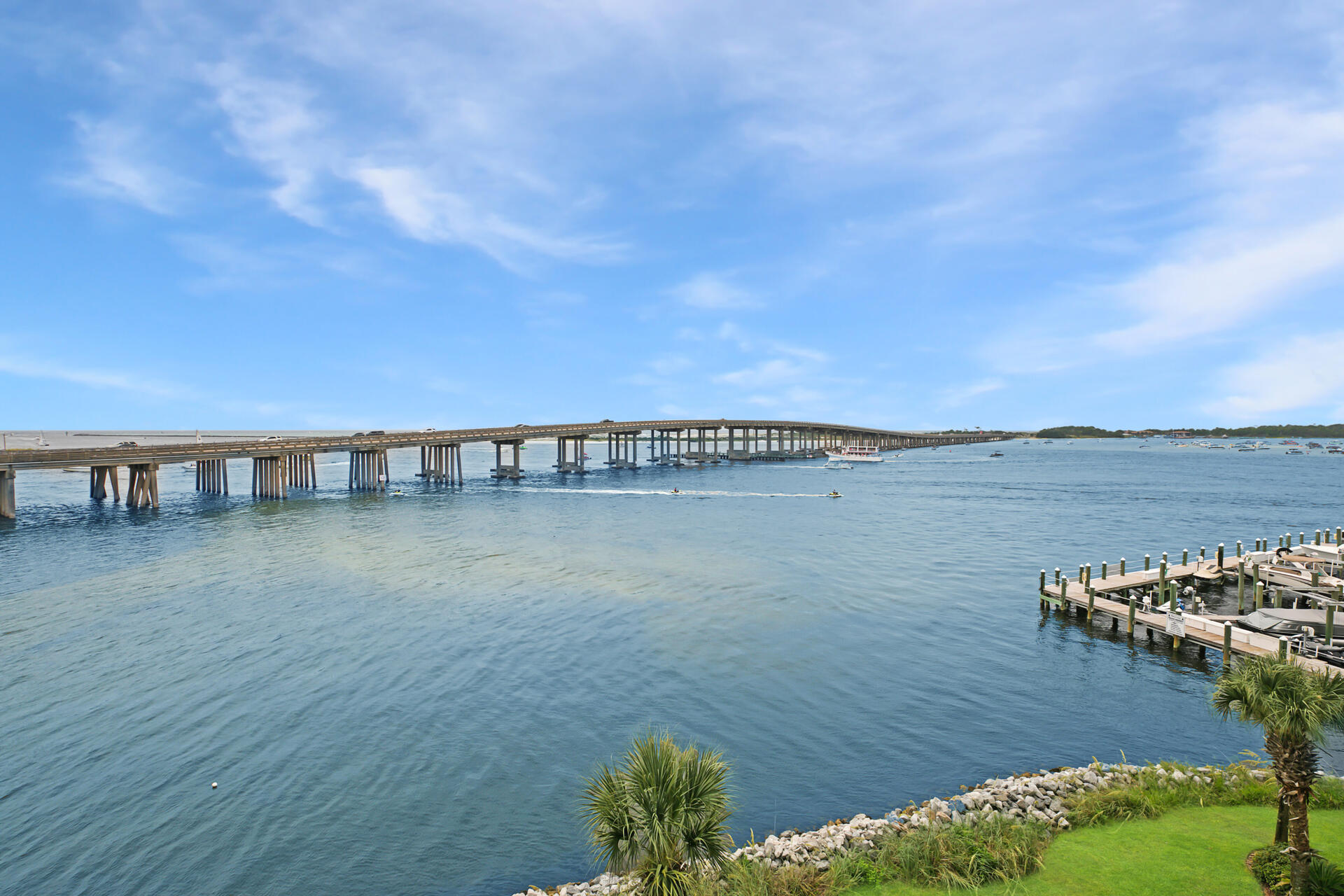 SIDES MORENO POINT WEST - Residential