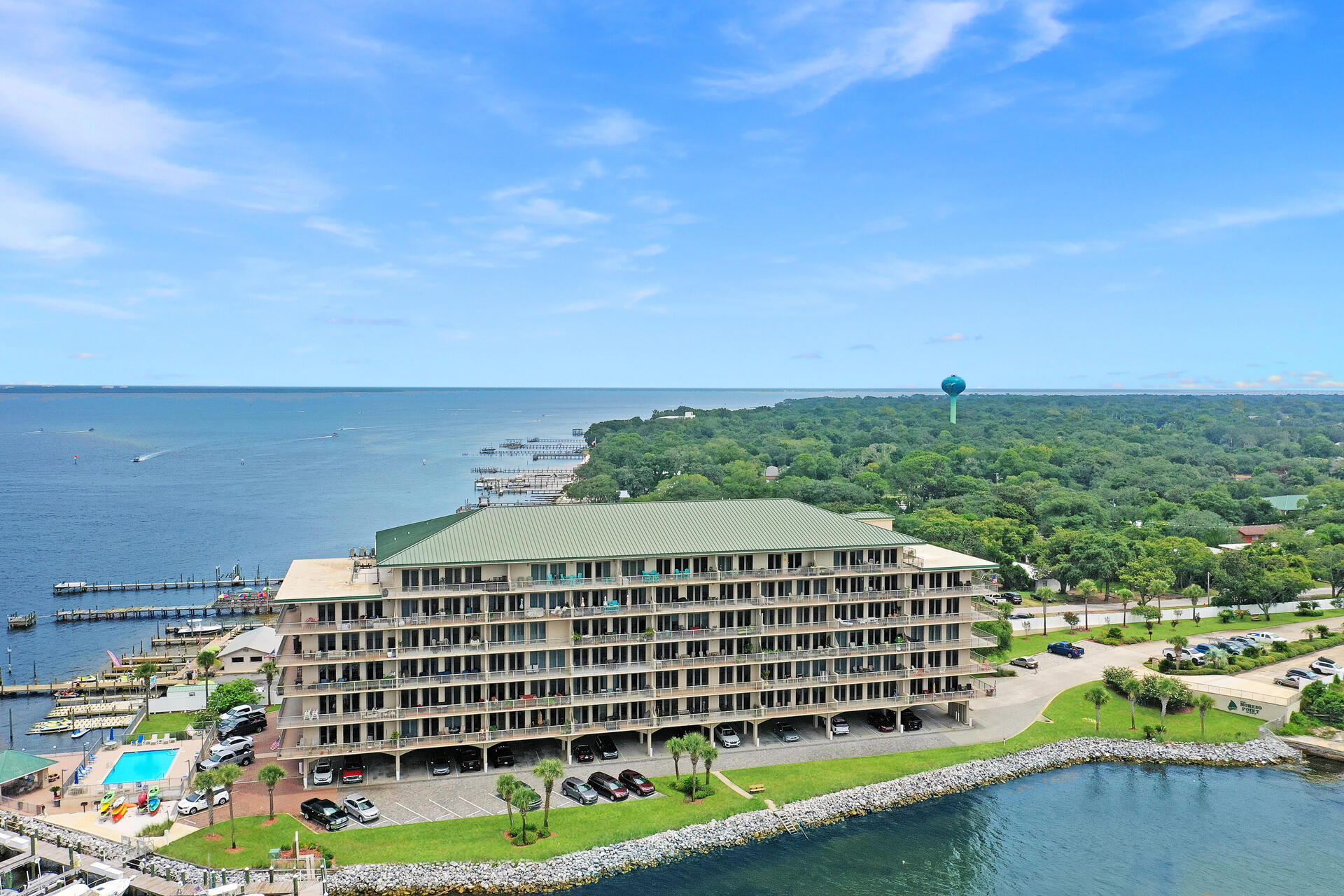 SIDES MORENO POINT WEST - Residential