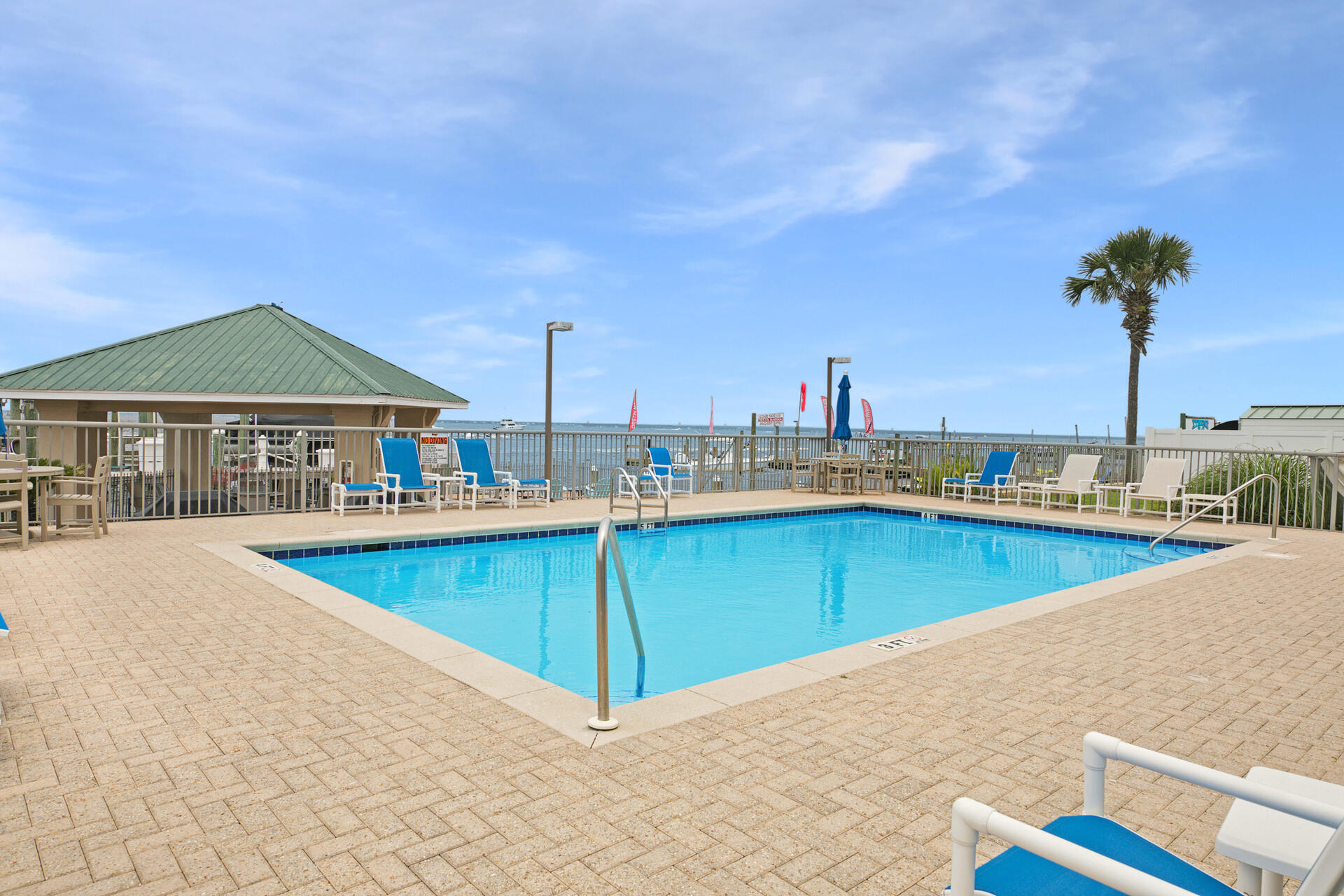 SIDES MORENO POINT WEST - Residential