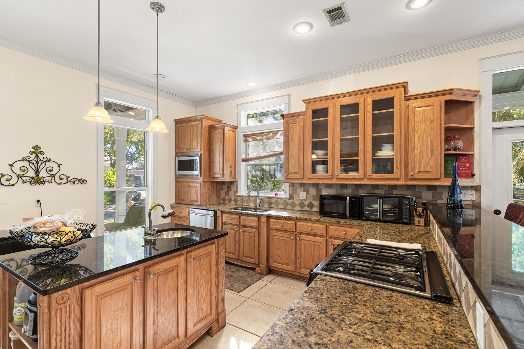 BOTANY BAYOU - Residential