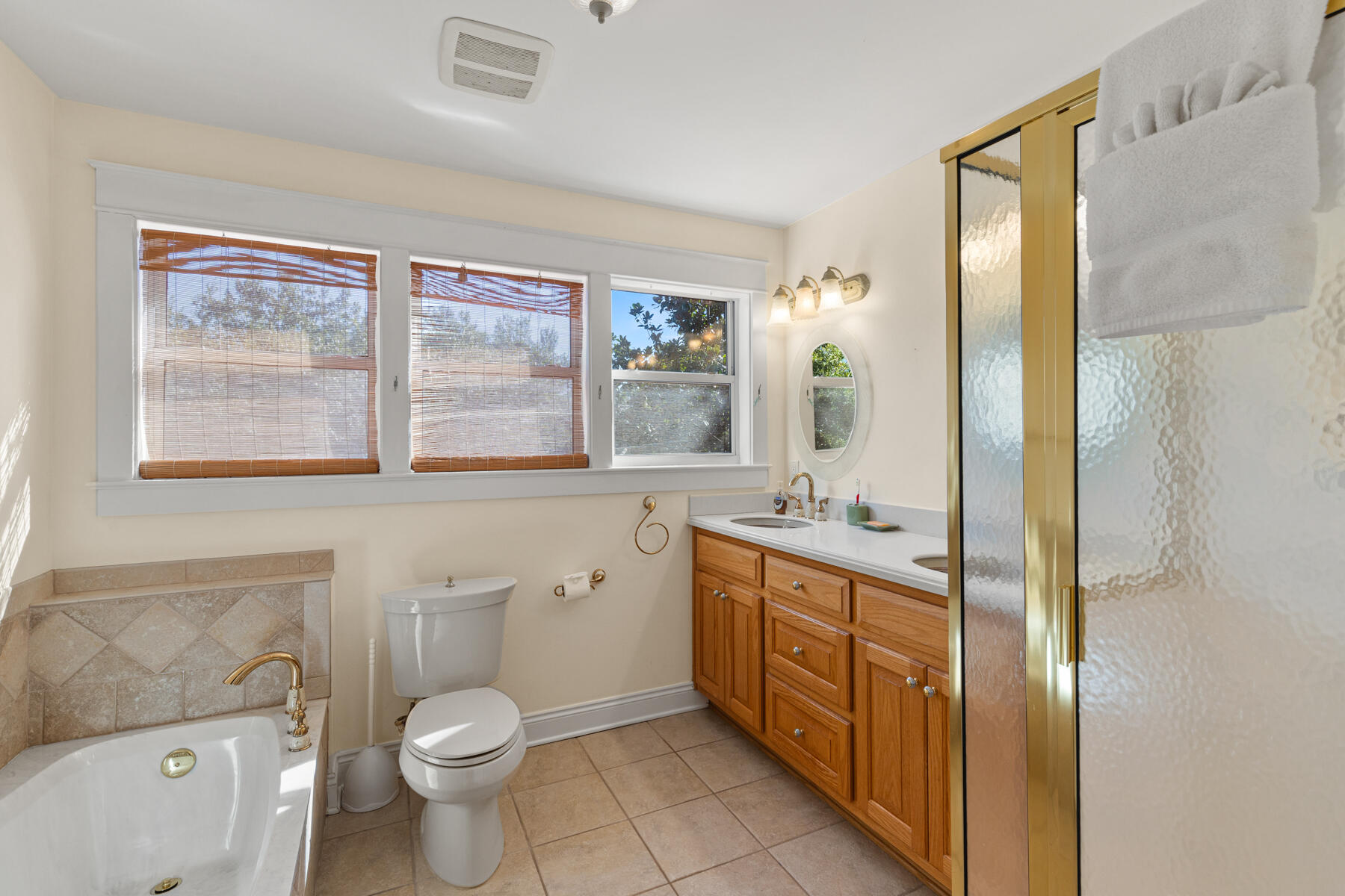 BOTANY BAYOU - Residential