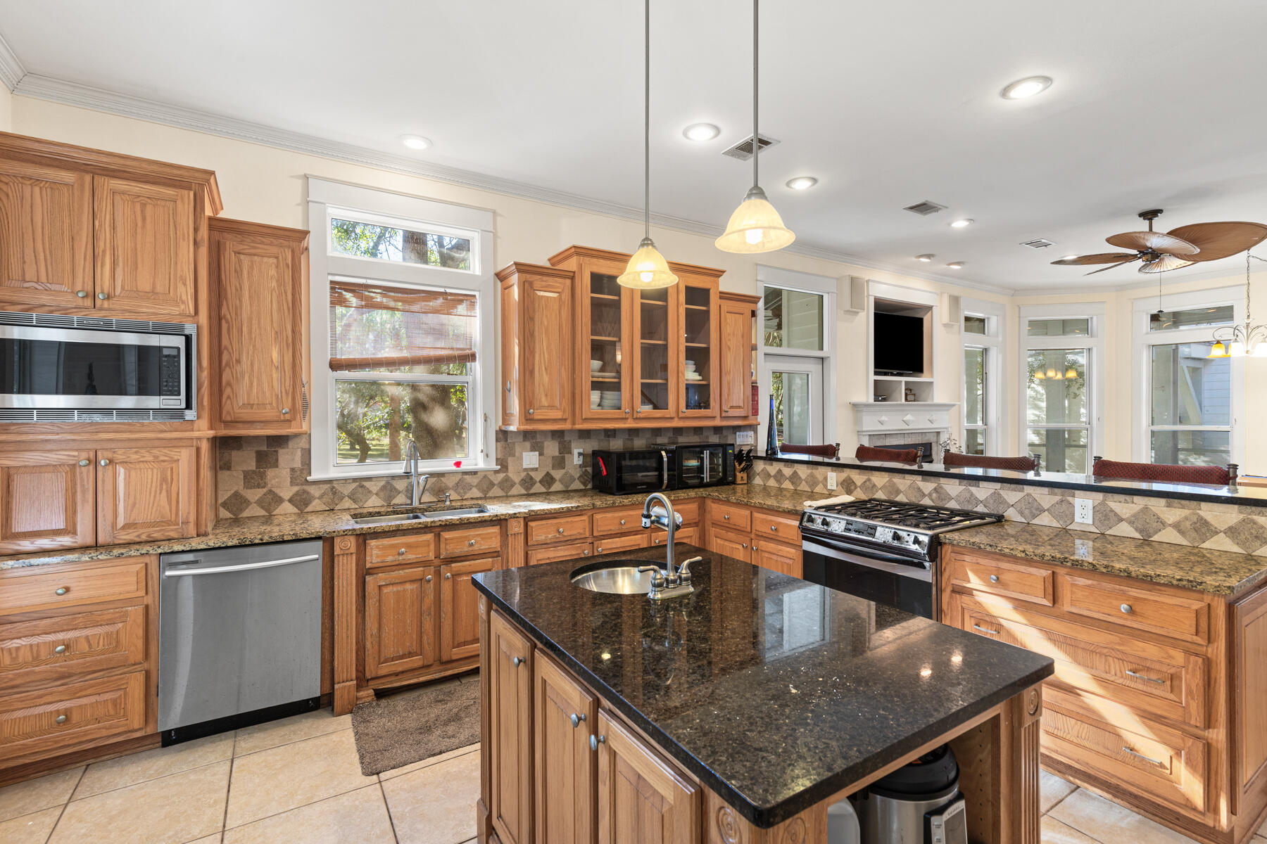 BOTANY BAYOU - Residential