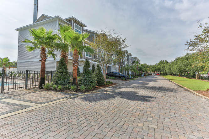 Driftwood Drive Townhomes - Residential