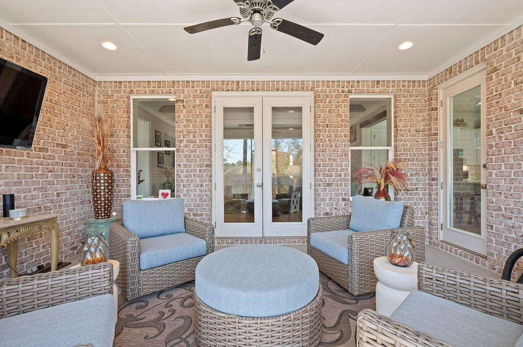 MAGNOLIA WOODS - Residential