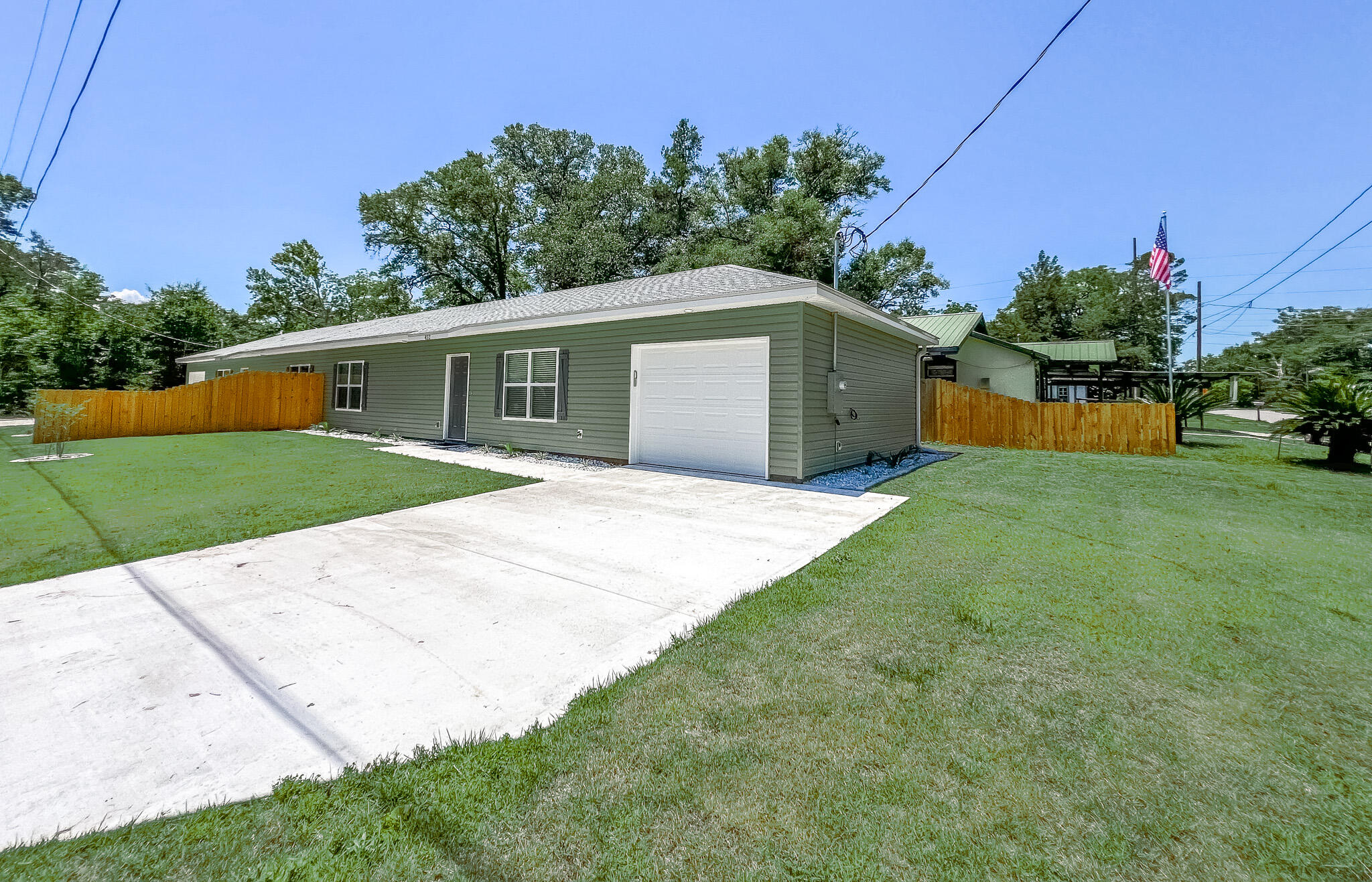 CRESTVIEW - Residential