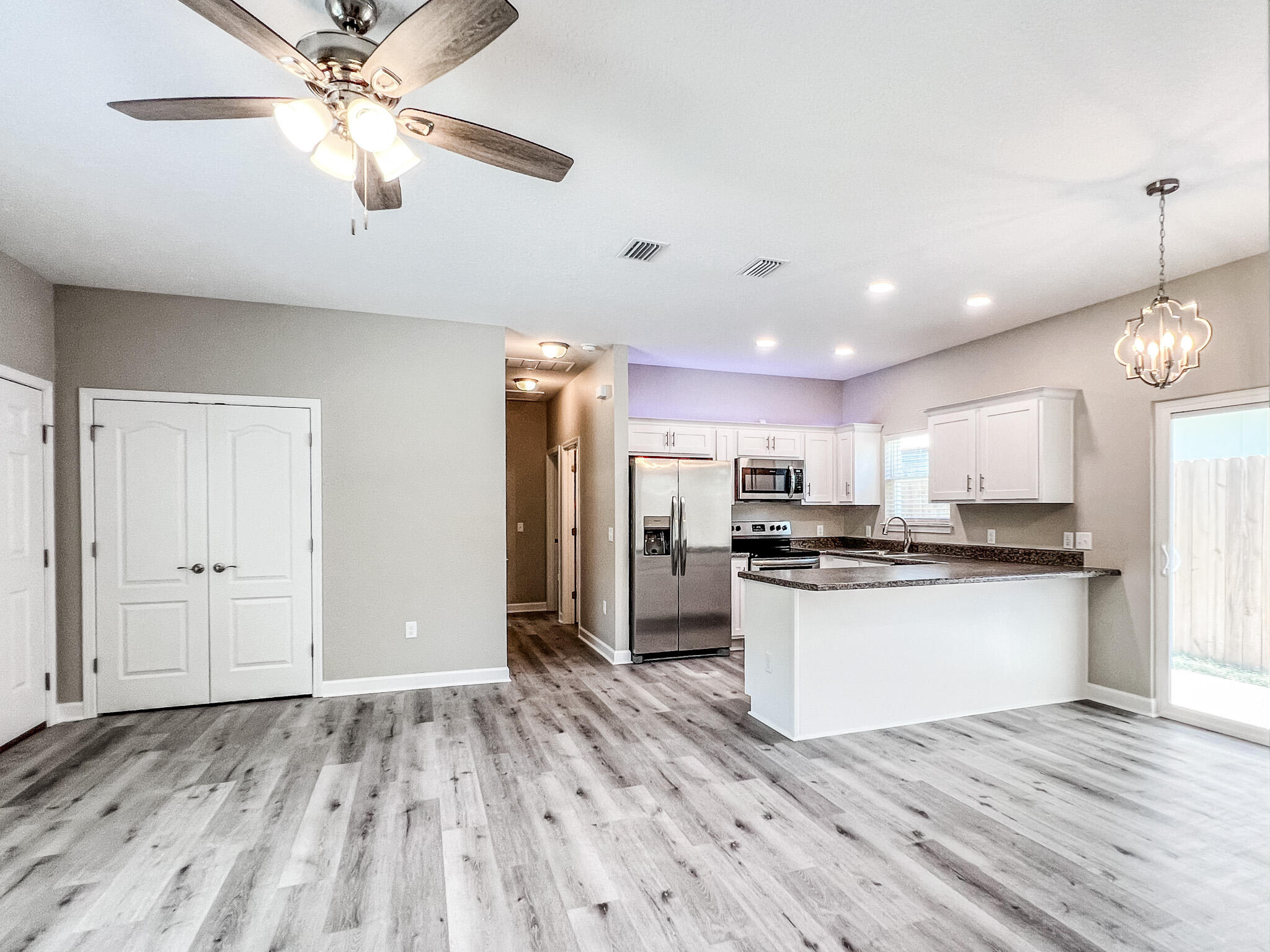 CRESTVIEW - Residential