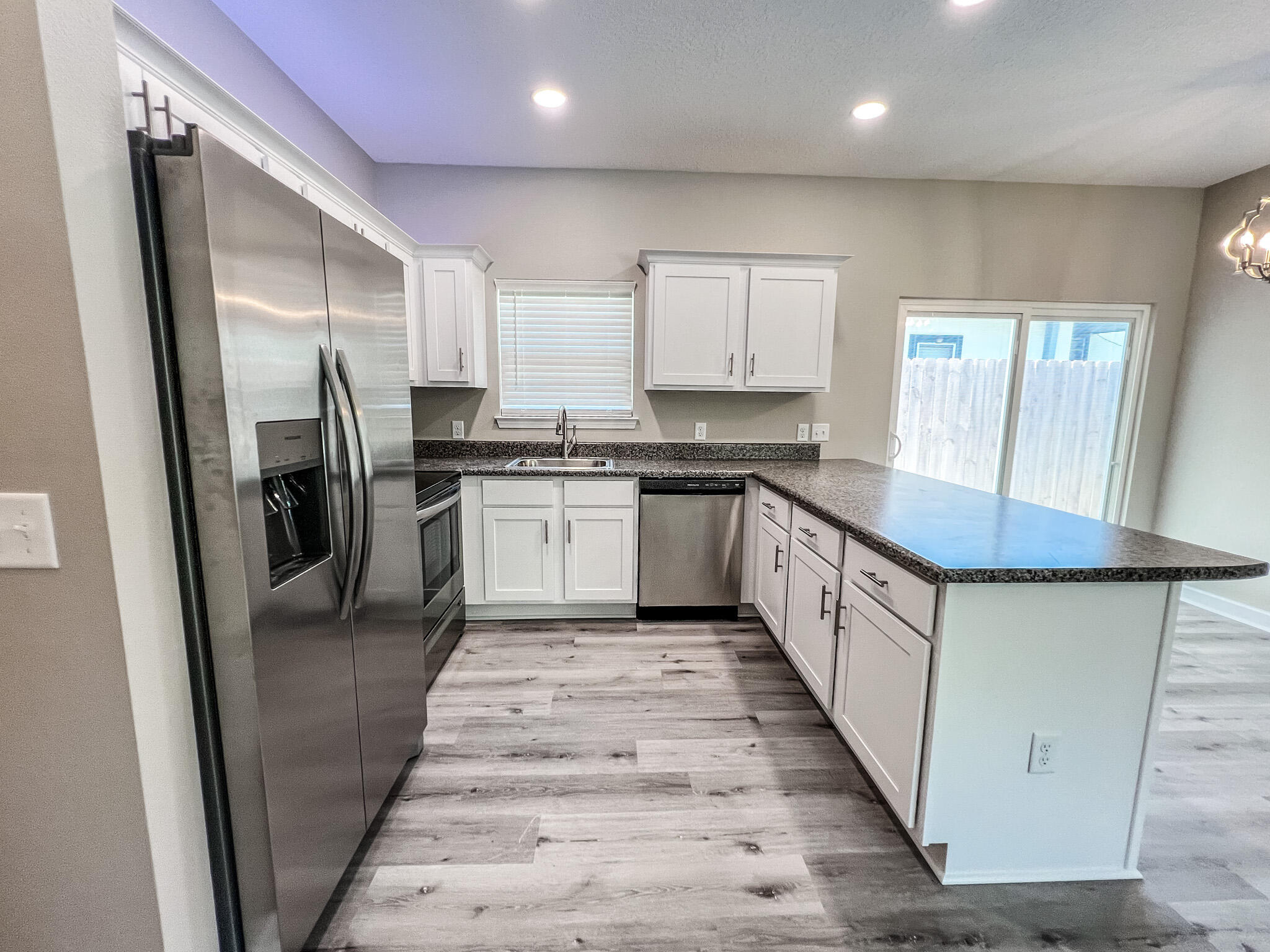 CRESTVIEW - Residential