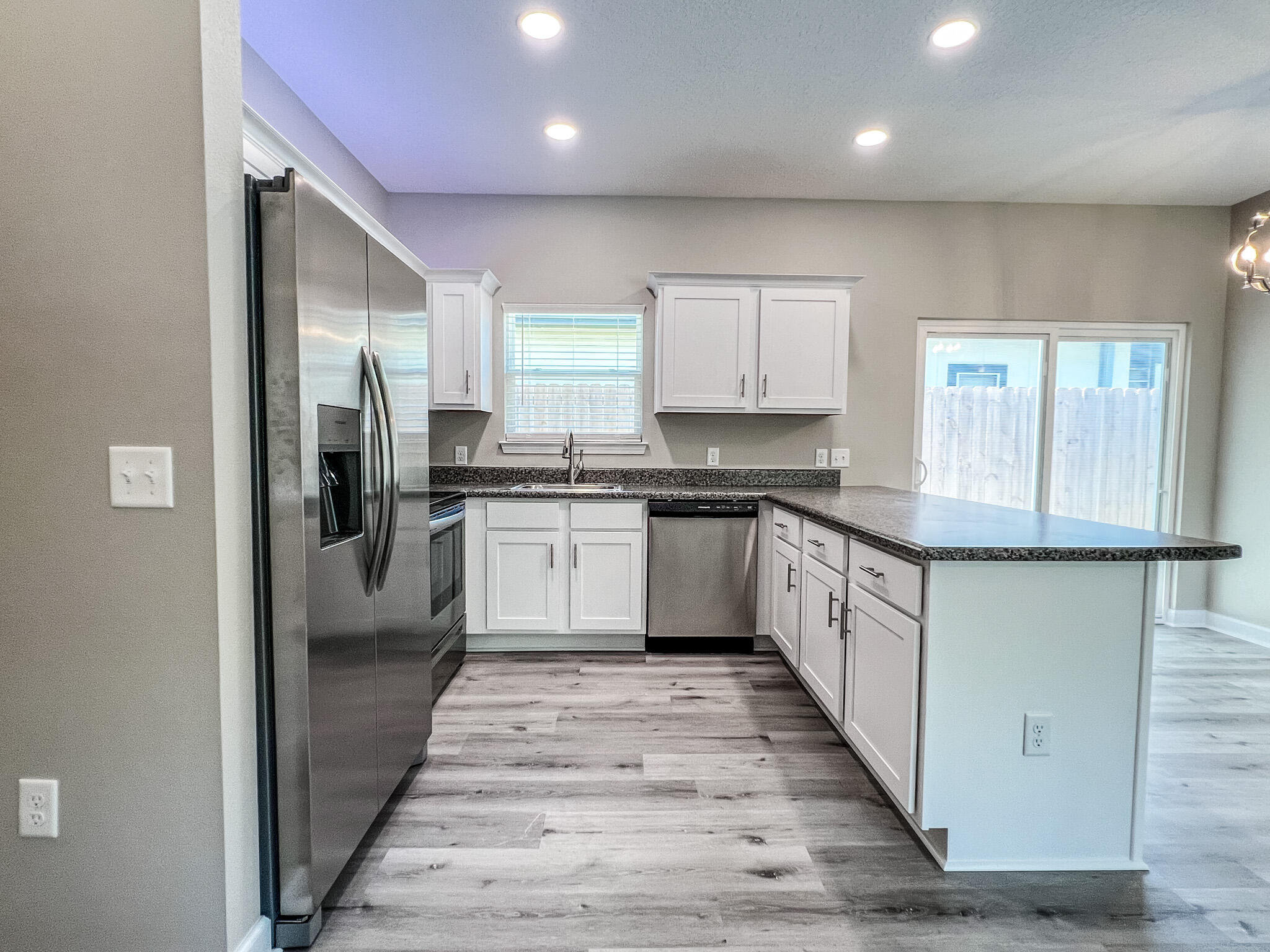 CRESTVIEW - Residential