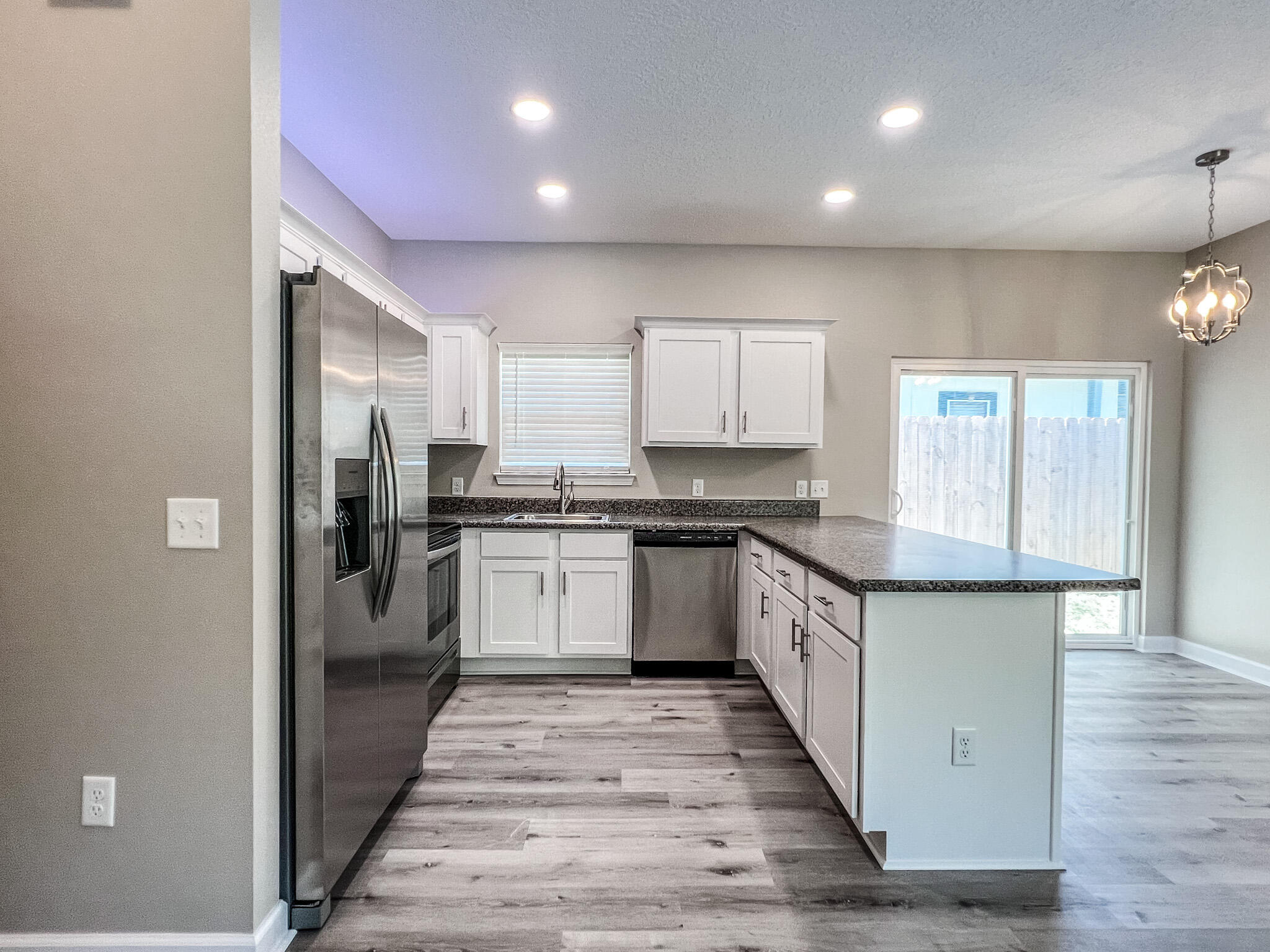 CRESTVIEW - Residential