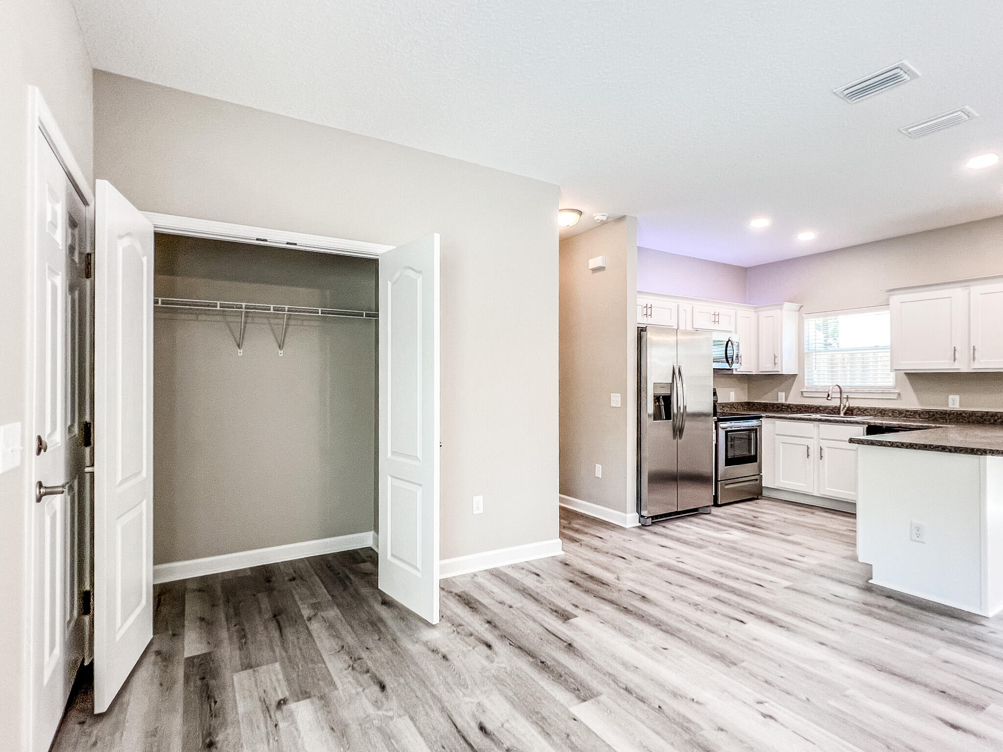 CRESTVIEW - Residential