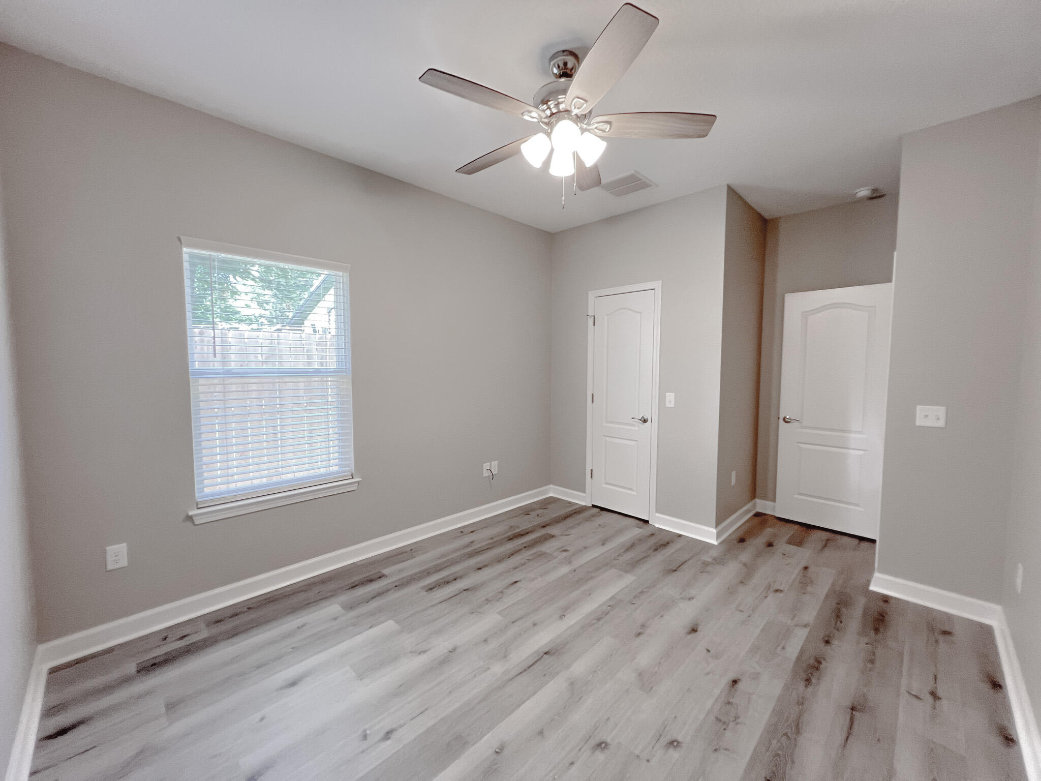 CRESTVIEW - Residential