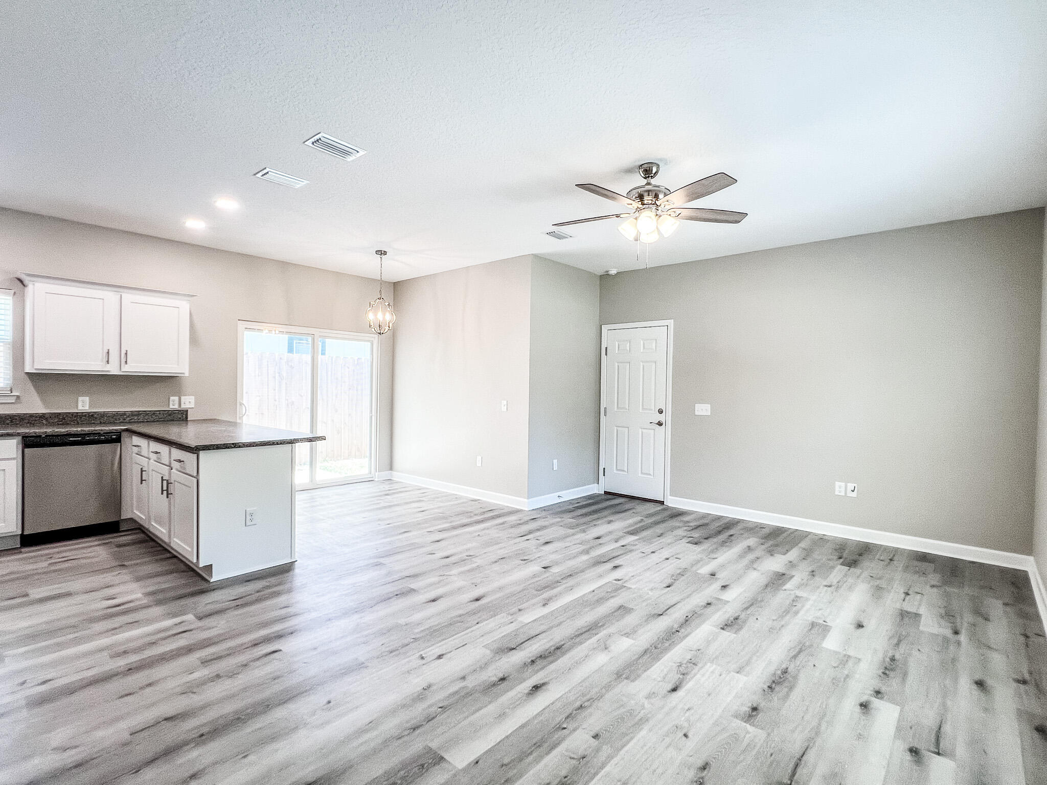 CRESTVIEW - Residential