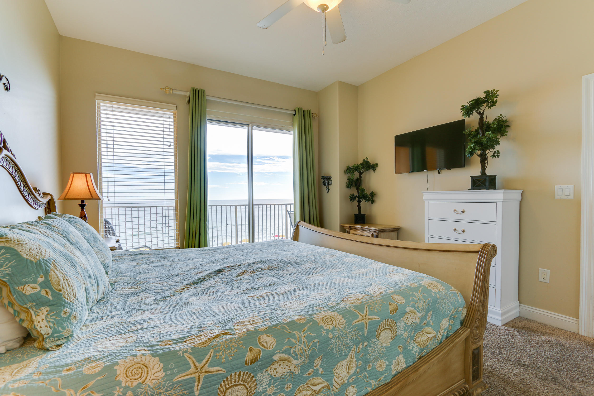 TREASURE ISLAND - Residential