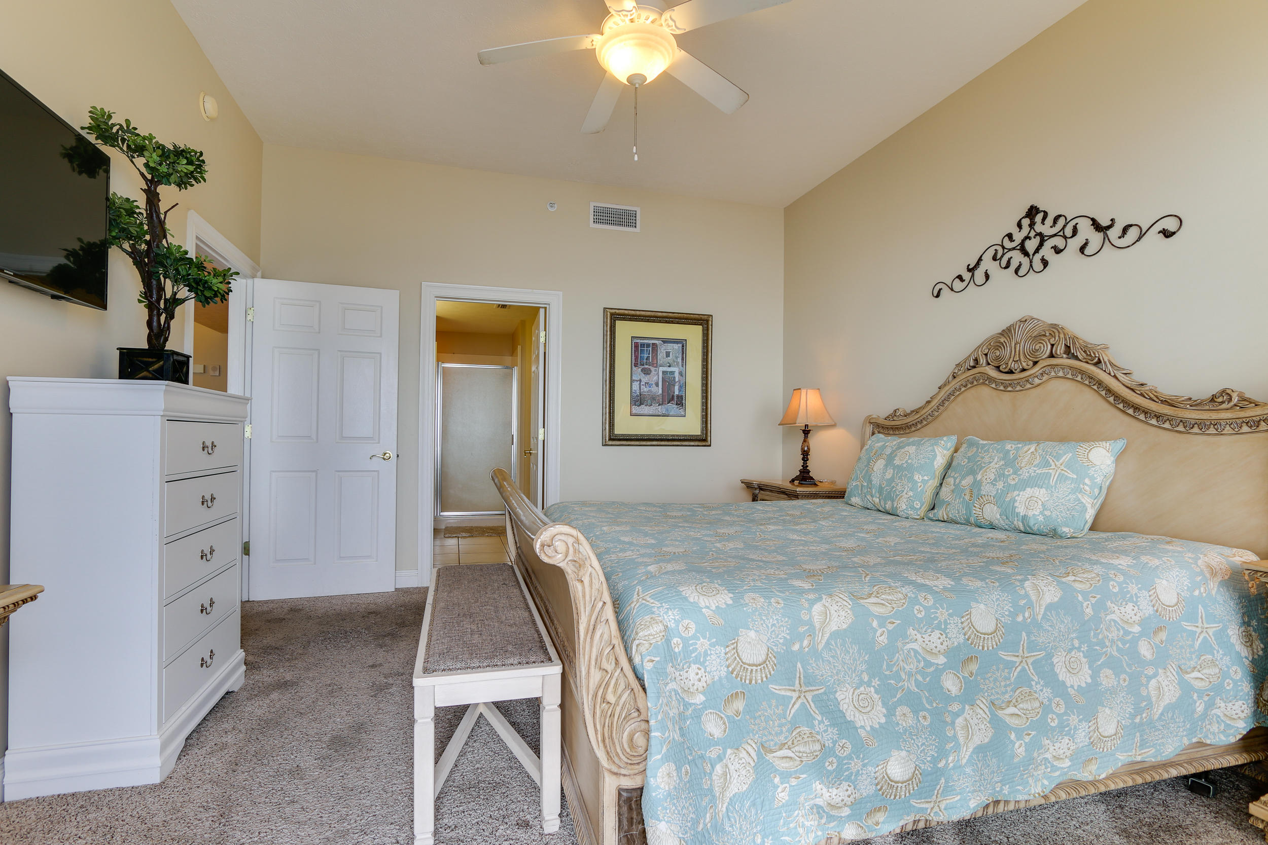 TREASURE ISLAND - Residential