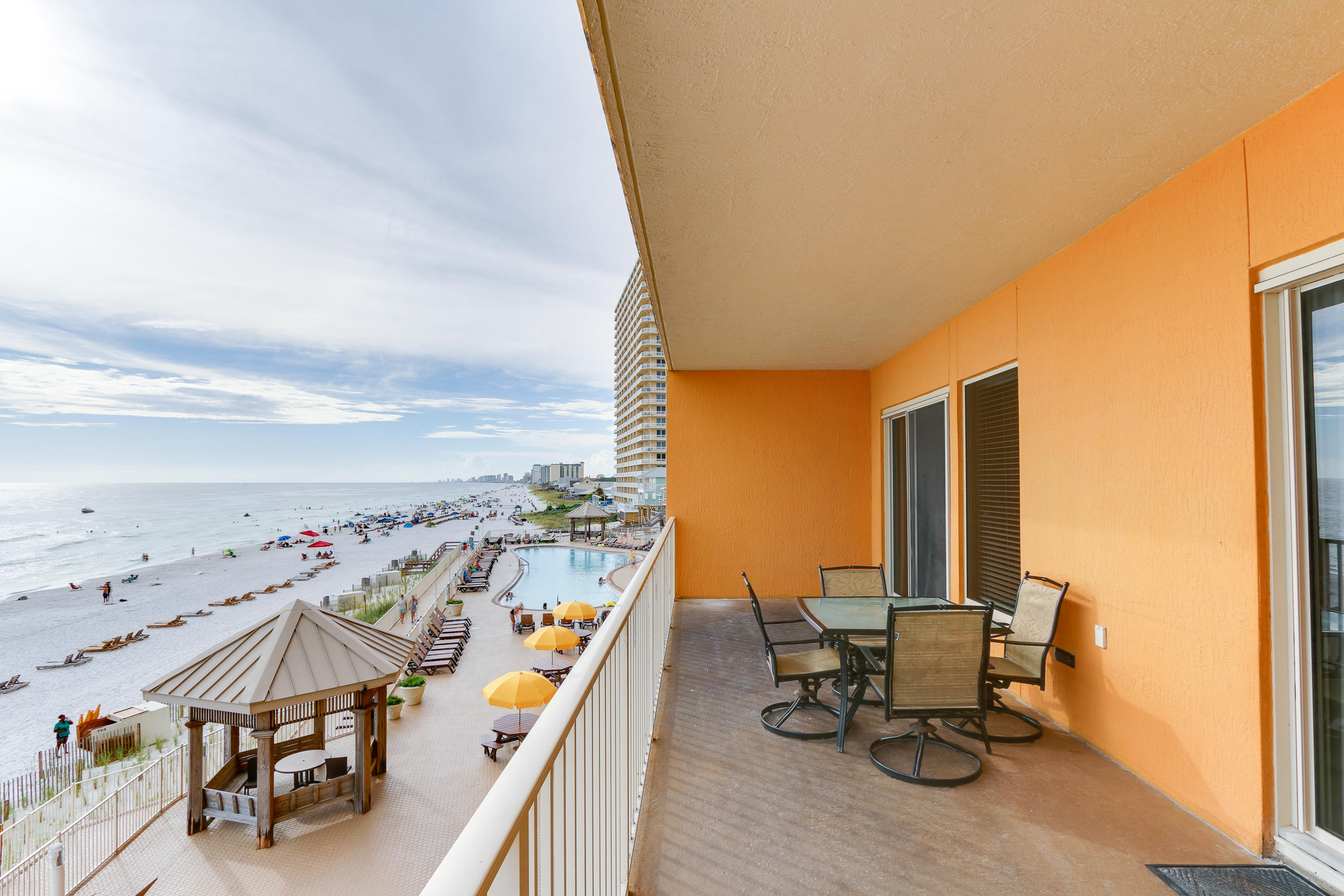 TREASURE ISLAND - Residential