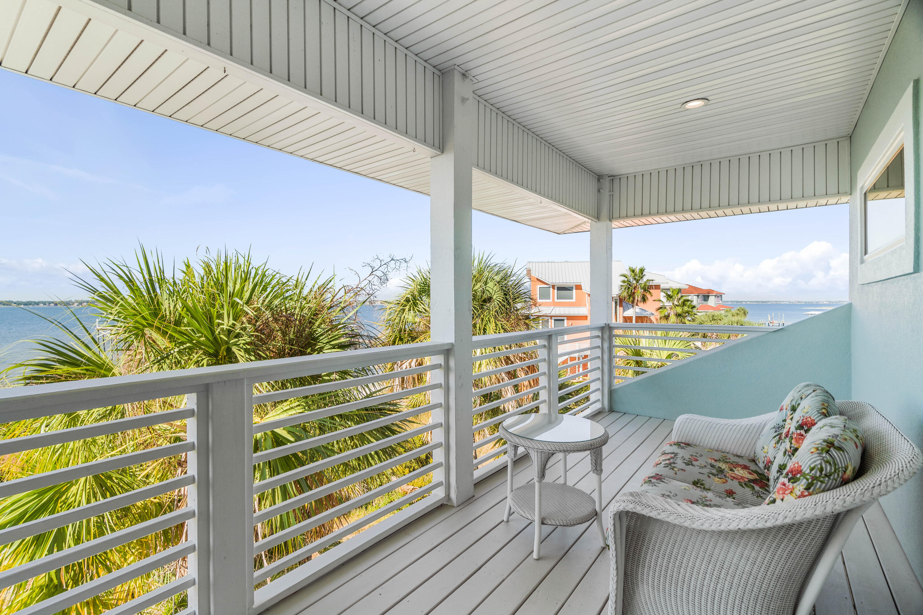 CARIBBEAN ISLES - Residential