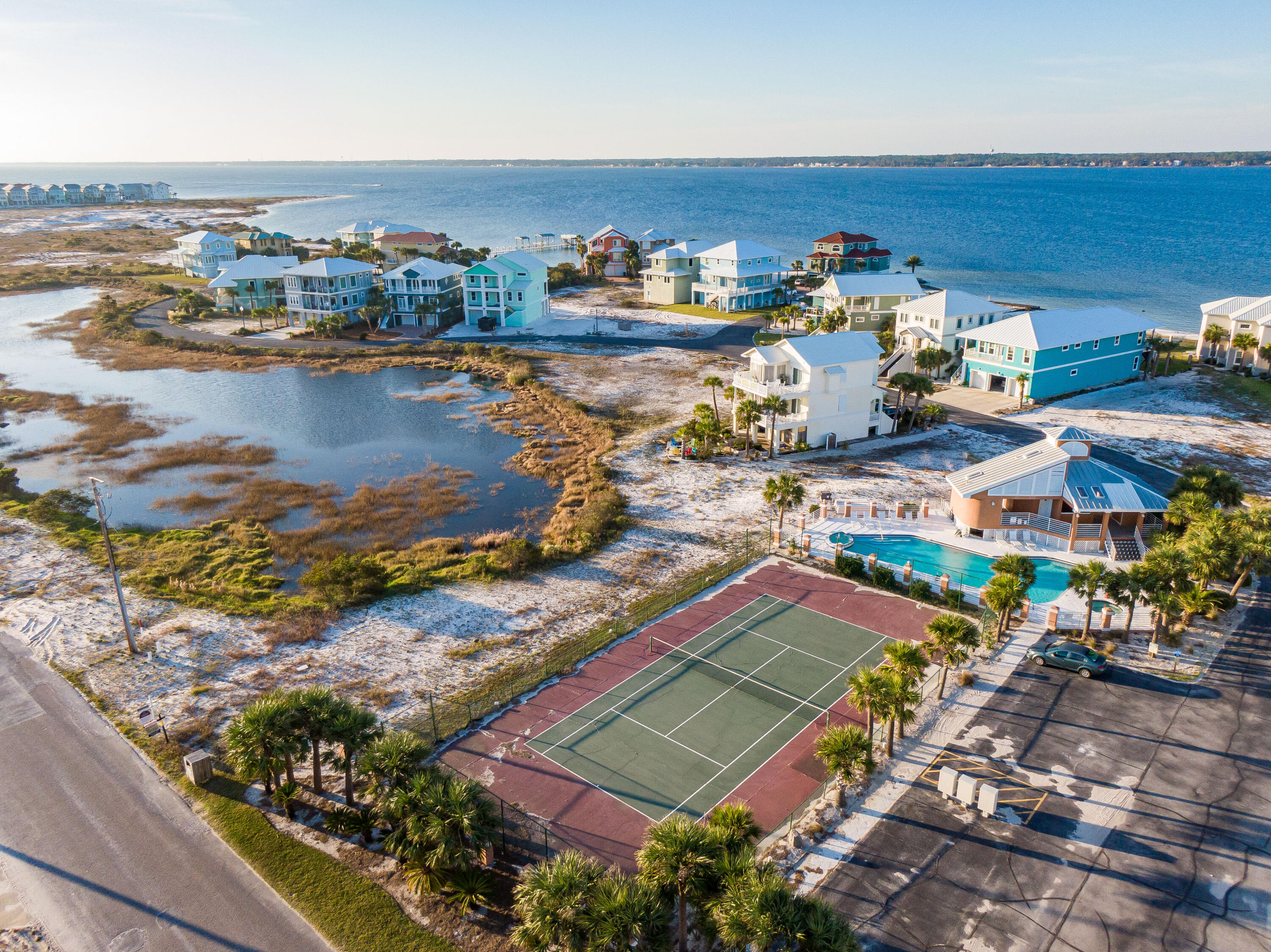 CARIBBEAN ISLES - Residential