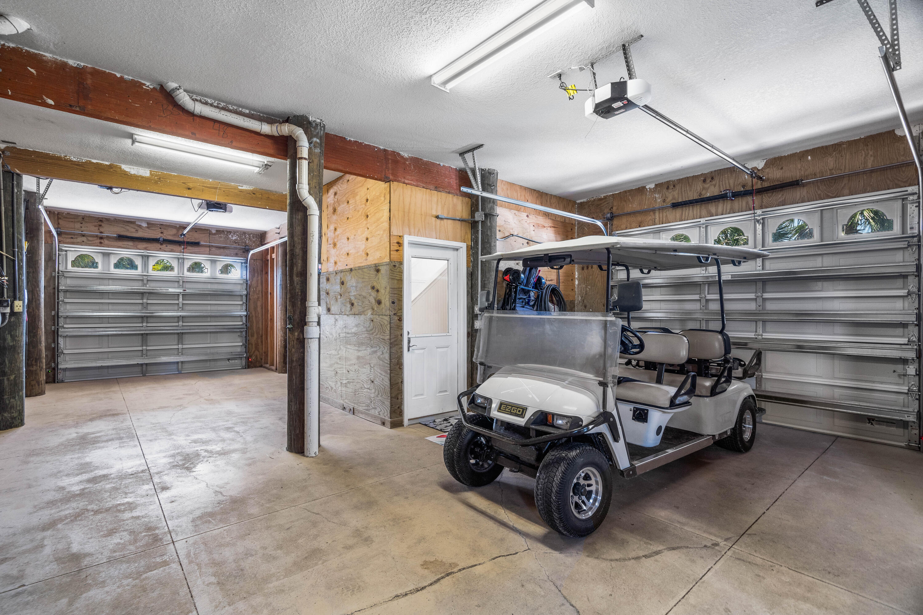 CARIBBEAN ISLES - Residential