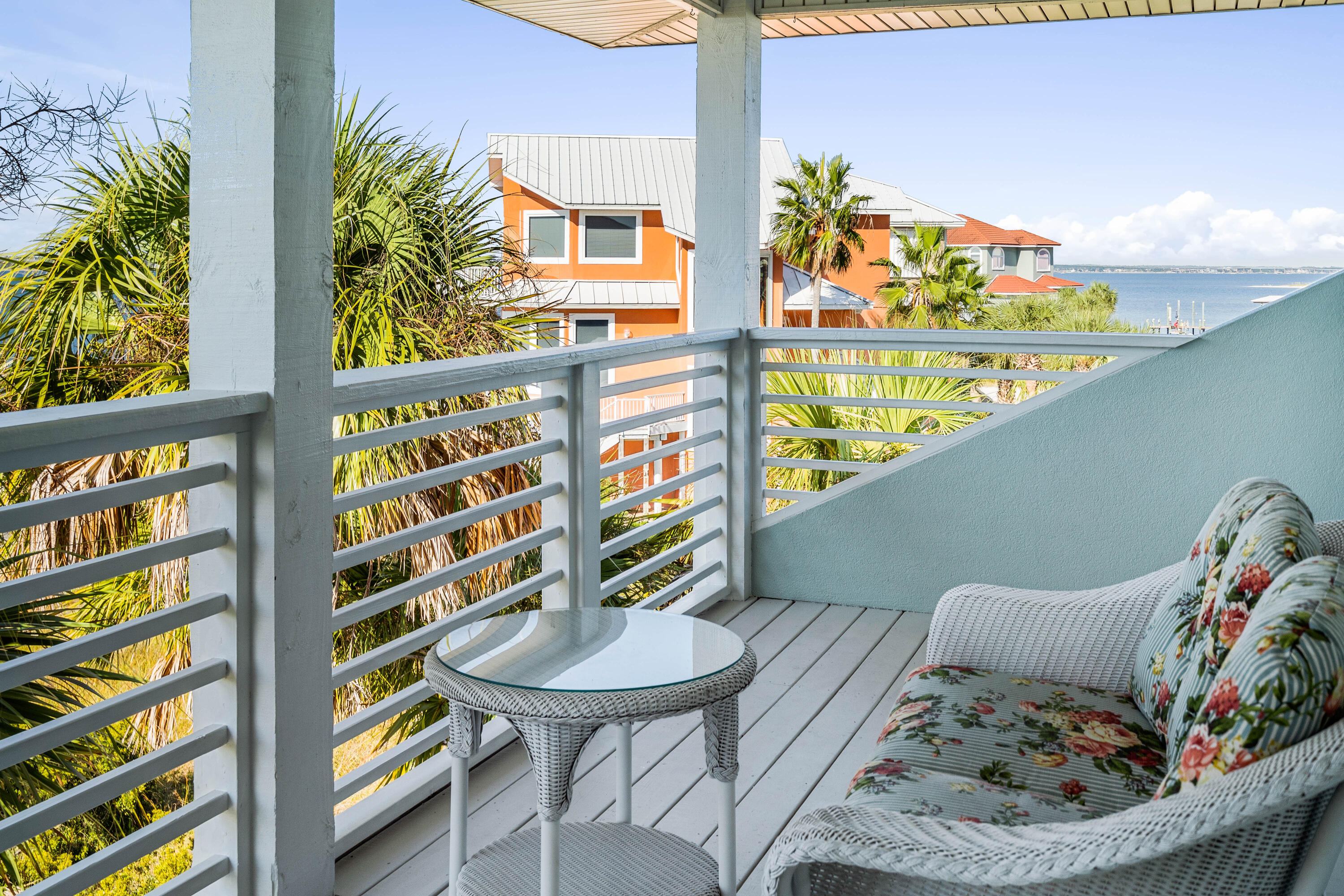 CARIBBEAN ISLES - Residential