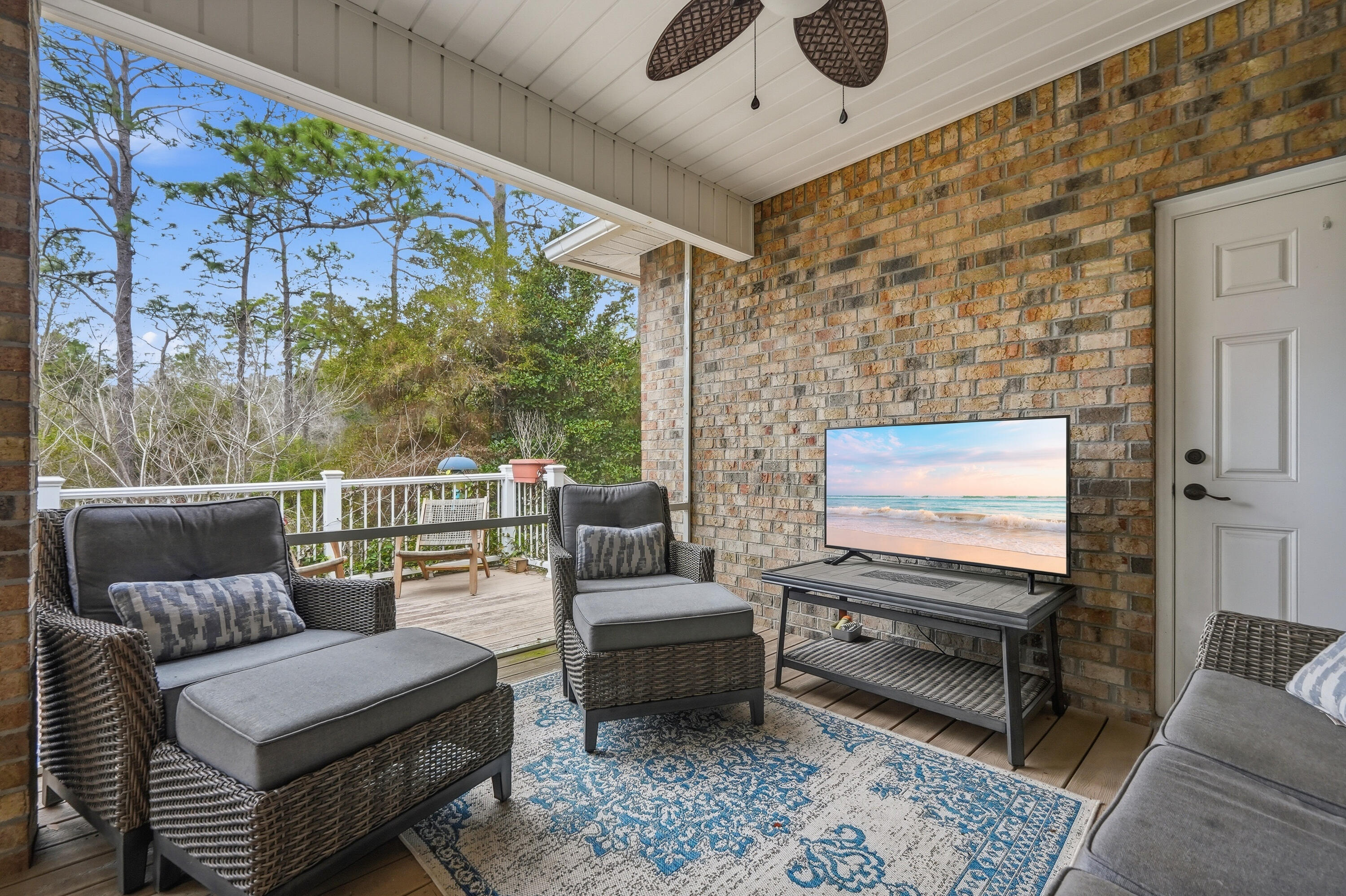 ROCKY BAYOU COUNTRY CLUB ESTATES 11 - Residential