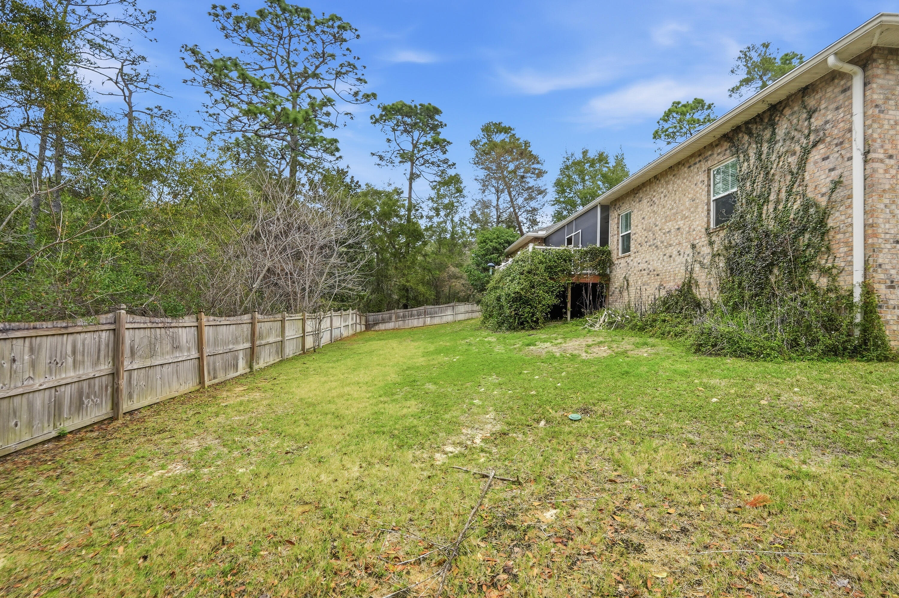 ROCKY BAYOU COUNTRY CLUB ESTATES 11 - Residential