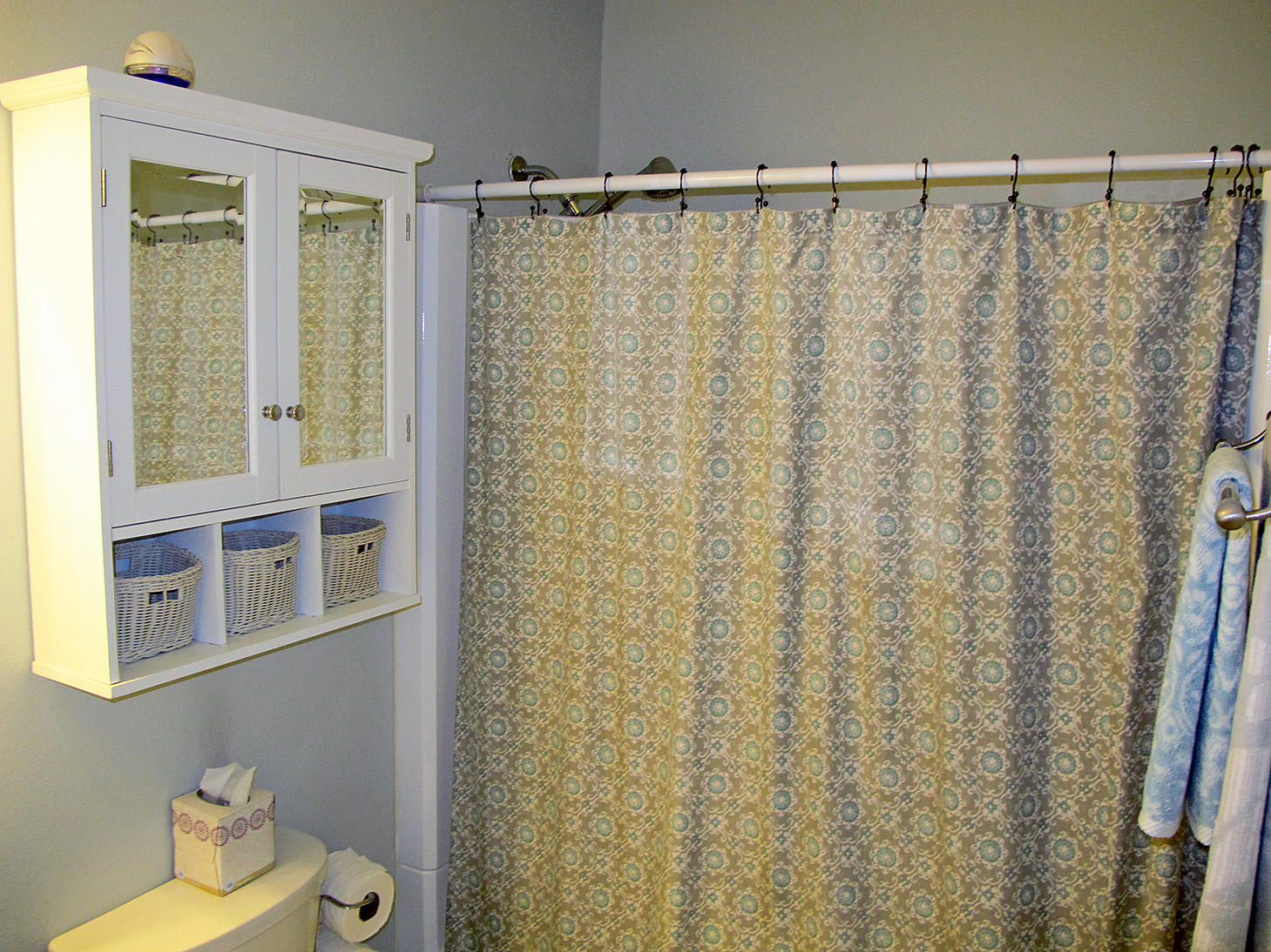 PINE MEADOWS - Residential