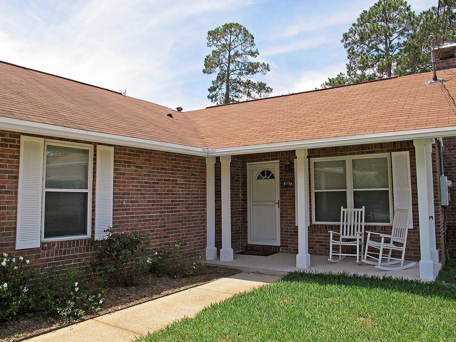 PINE MEADOWS - Residential