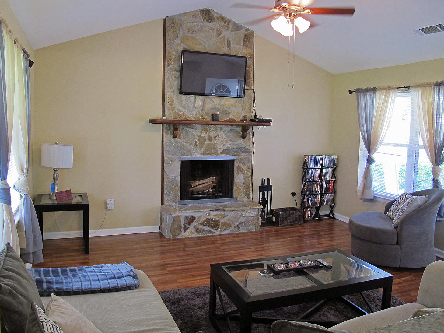 PINE MEADOWS - Residential