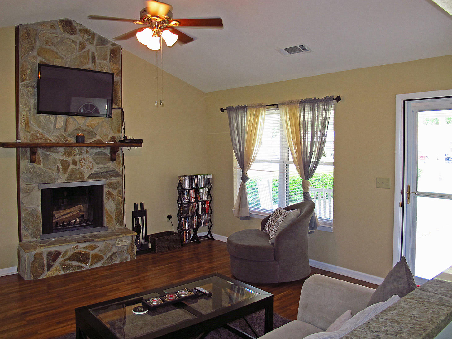 PINE MEADOWS - Residential