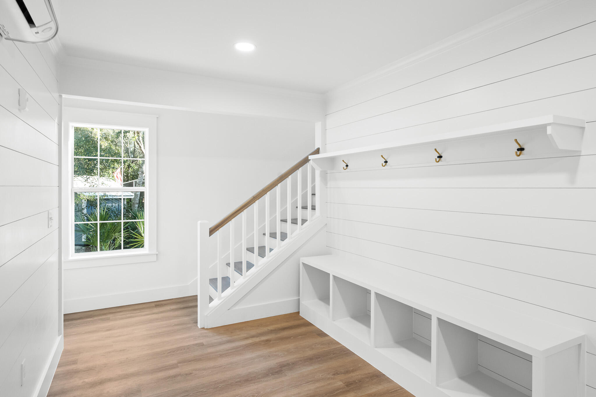 SEABREEZE - Residential