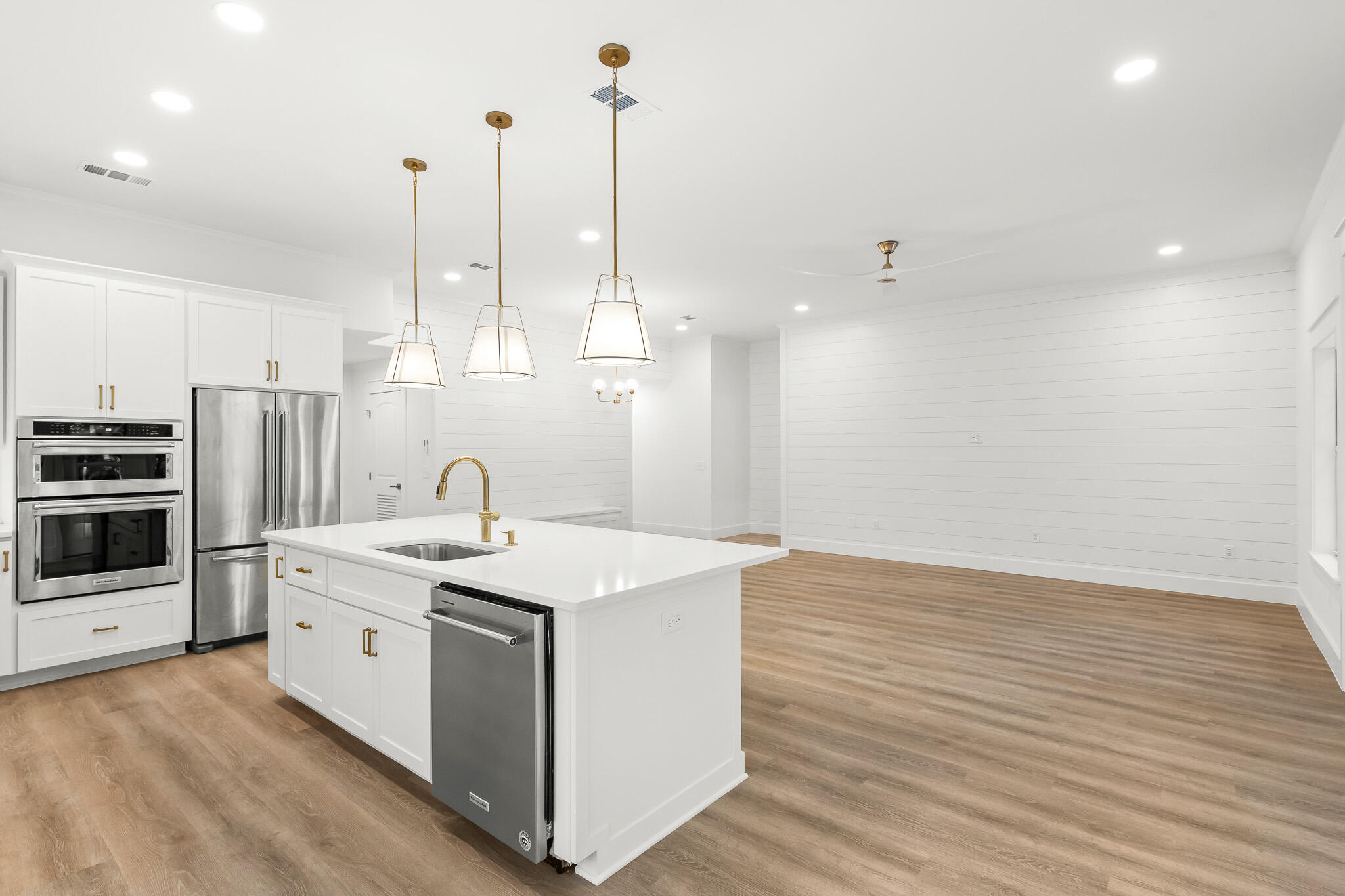 SEABREEZE - Residential