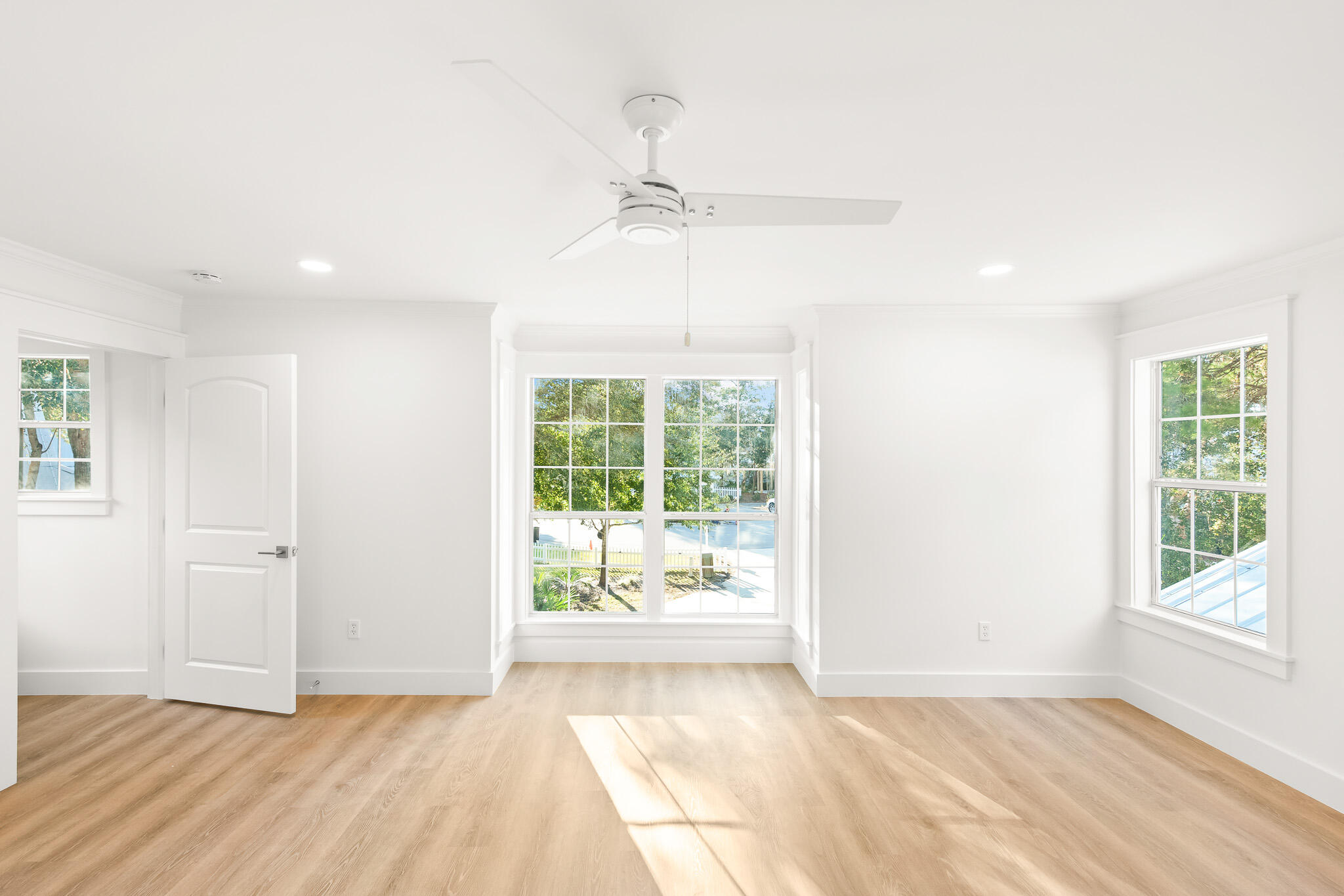 SEABREEZE - Residential