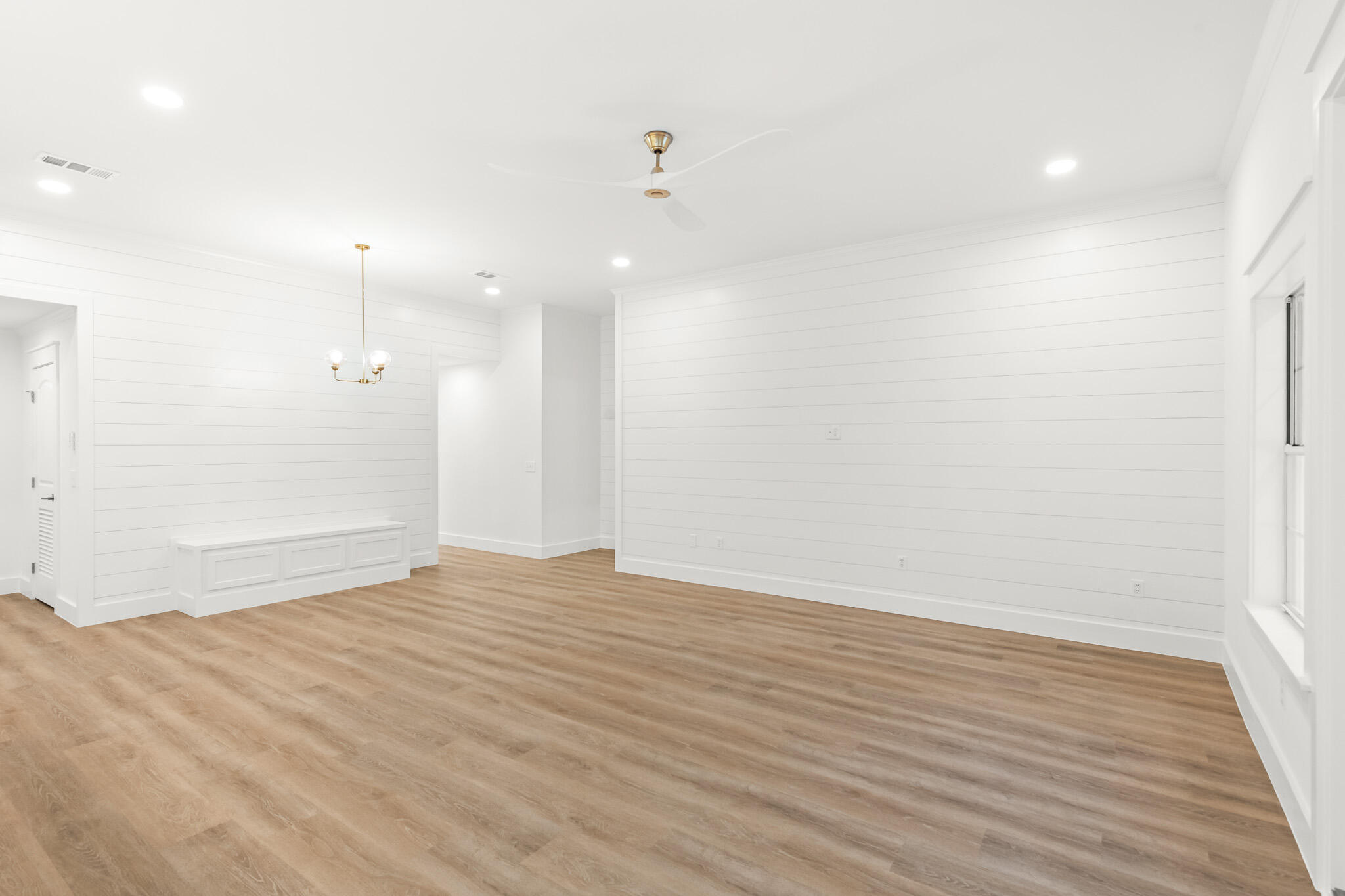 SEABREEZE - Residential