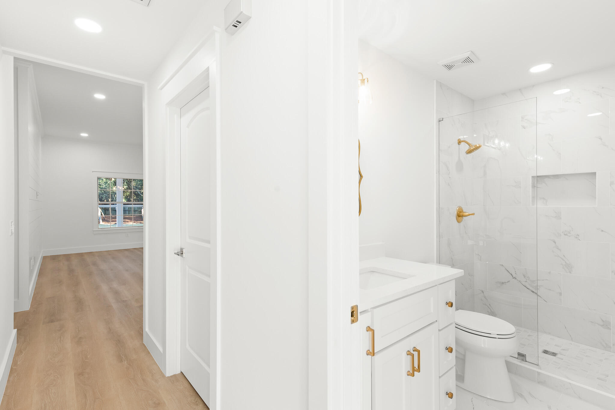 SEABREEZE - Residential