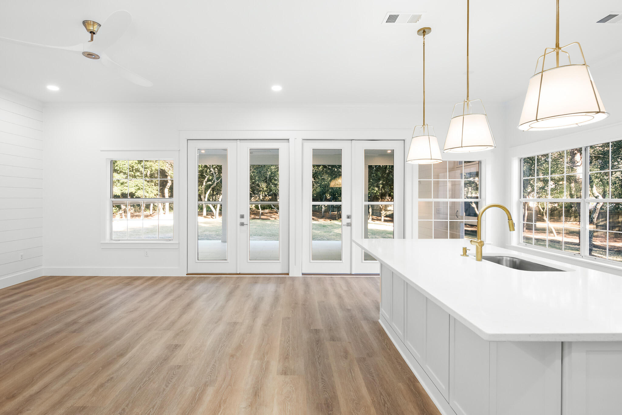 SEABREEZE - Residential