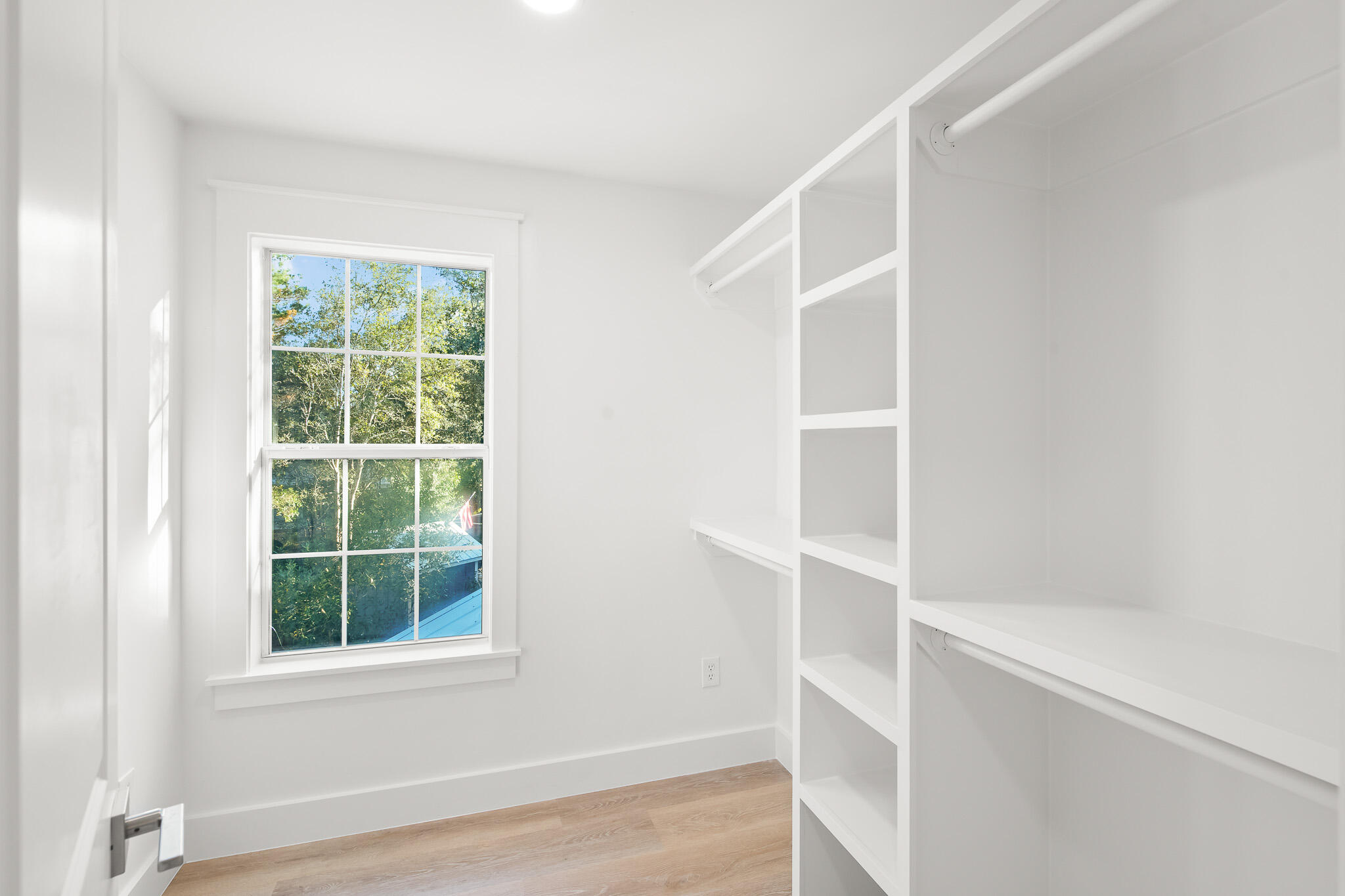 SEABREEZE - Residential