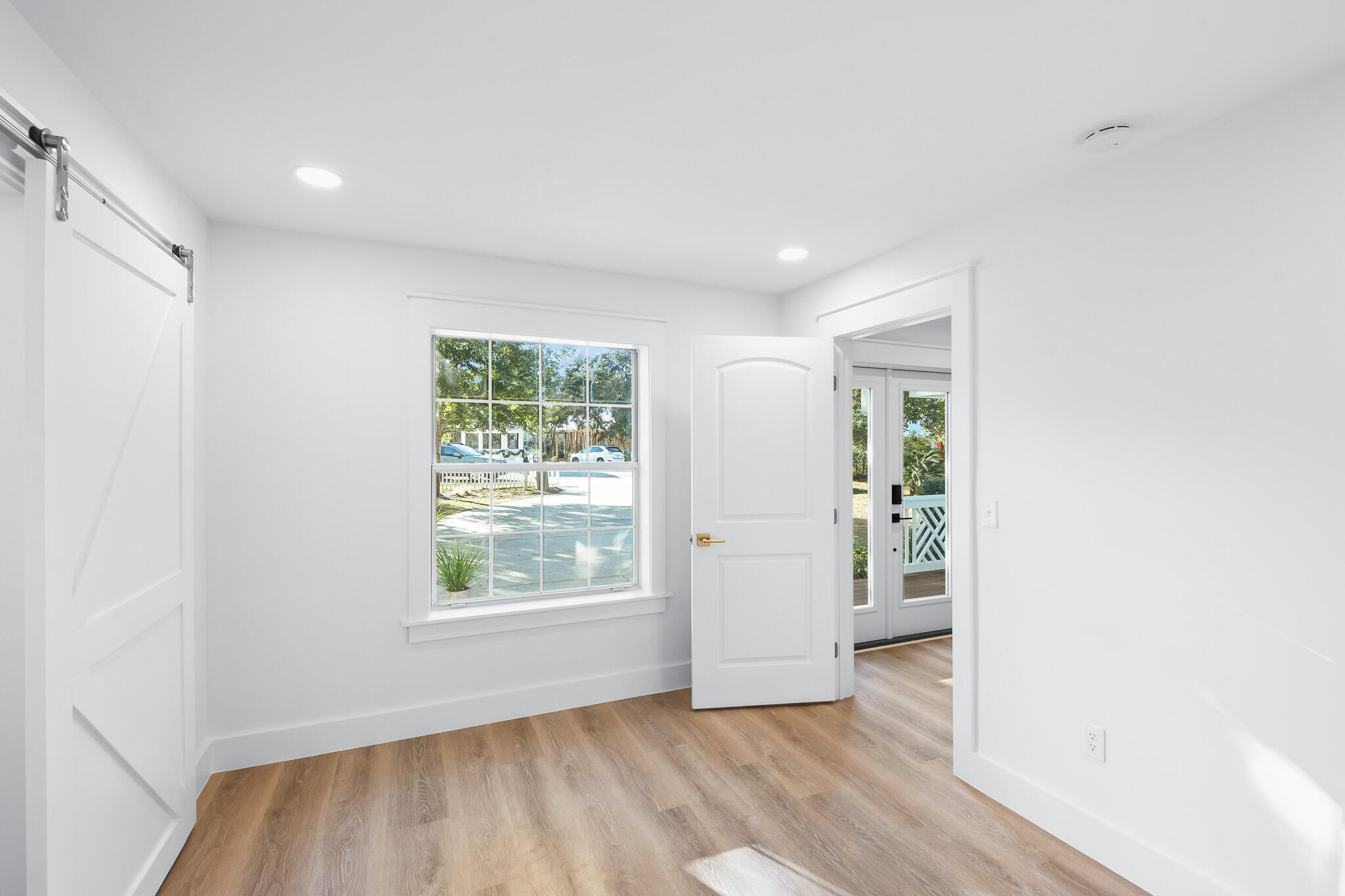 SEABREEZE - Residential