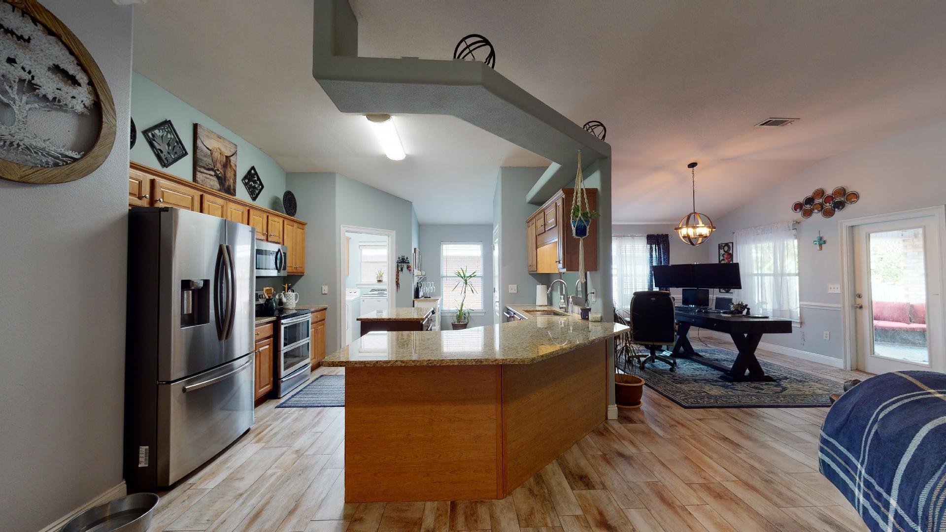 LIGHTHOUSE POINTE - Residential