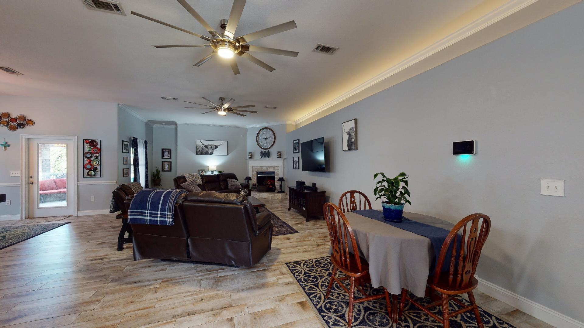 LIGHTHOUSE POINTE - Residential